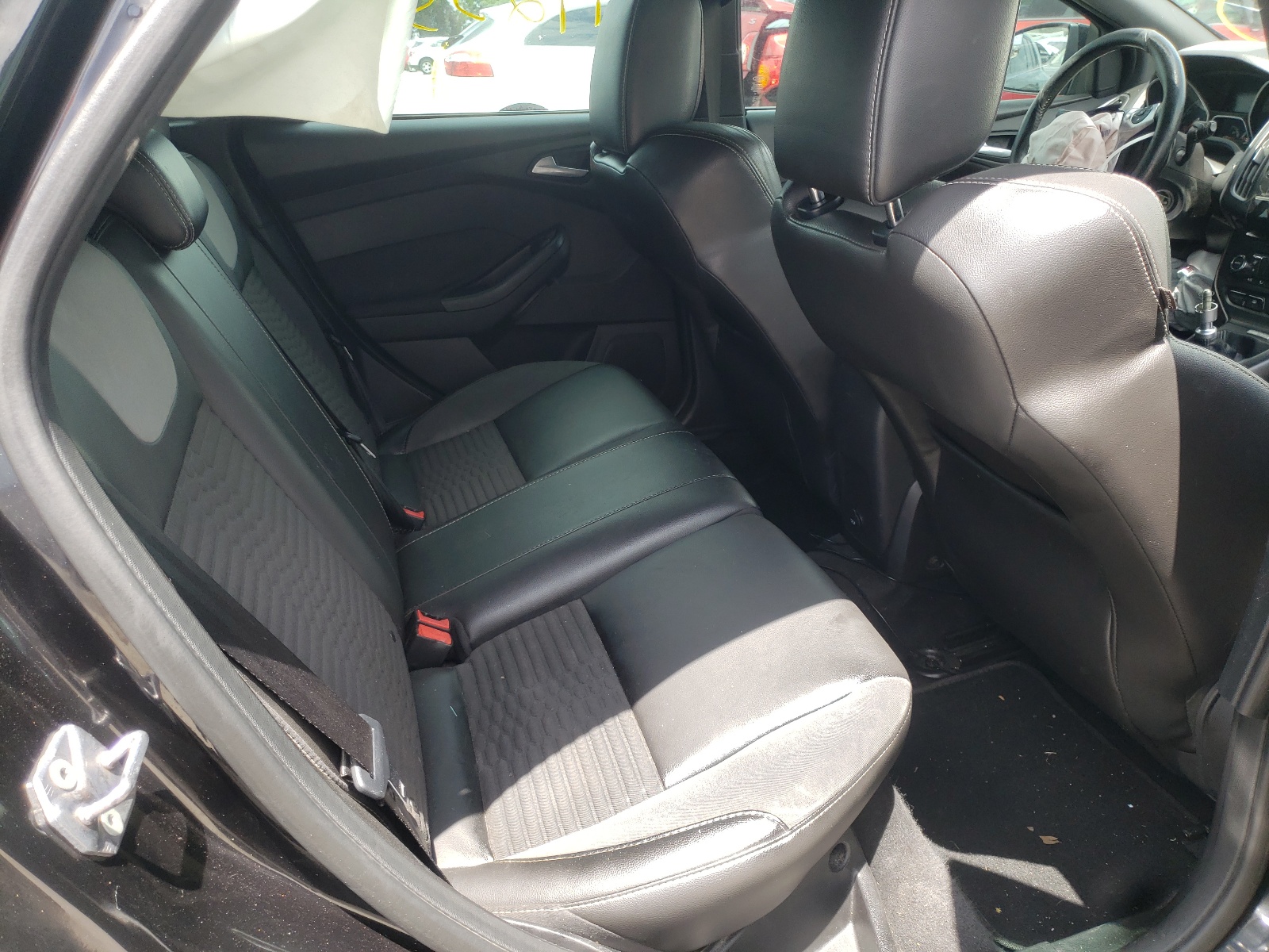 Photo 6 from auction – 2013 FORD FOCUS ST with VIN 1FADP3L99DL176631
