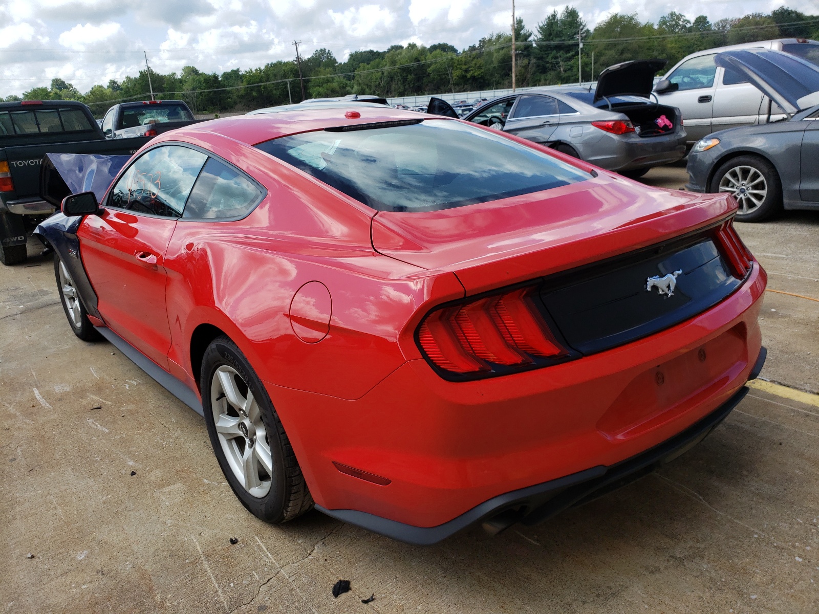 Photo 3 from auction – 2019 FORD MUSTANG with VIN 1FA6P8TH5K5122239