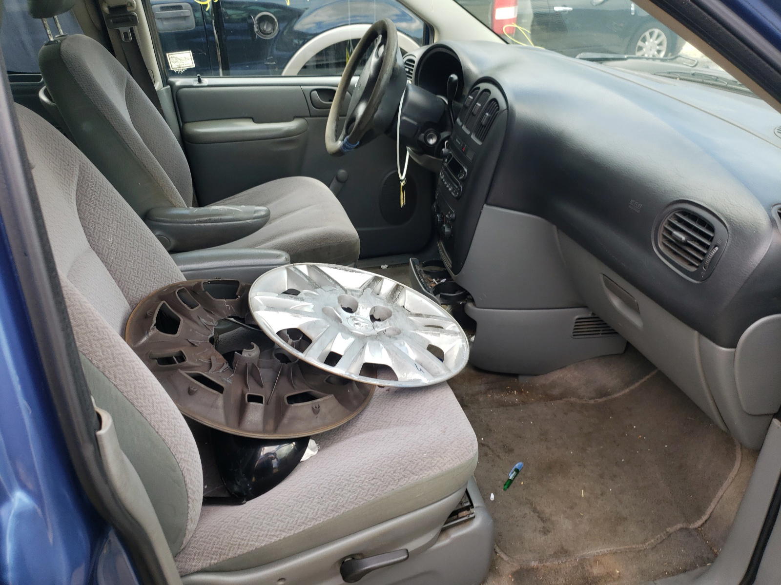 Photo 5 from auction – 2007 DODGE CARAVAN SE with VIN 1D4GP25E67B141196