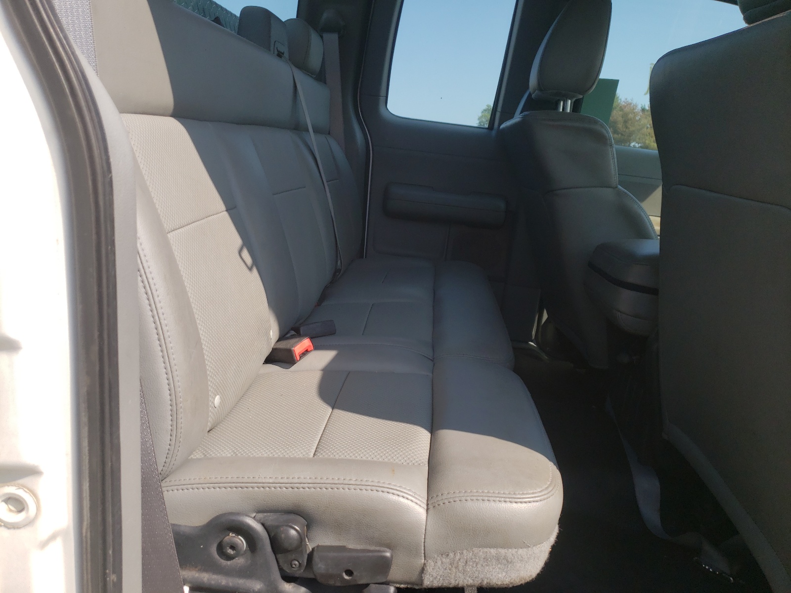 Photo 6 from auction – 2006 FORD F150 with VIN 1FTRX12W06KB90244