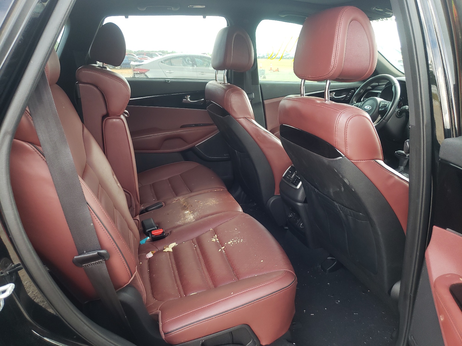 Photo 6 from auction – 2016 KIA SORENTO SX with VIN 5XYPK4A14GG030887