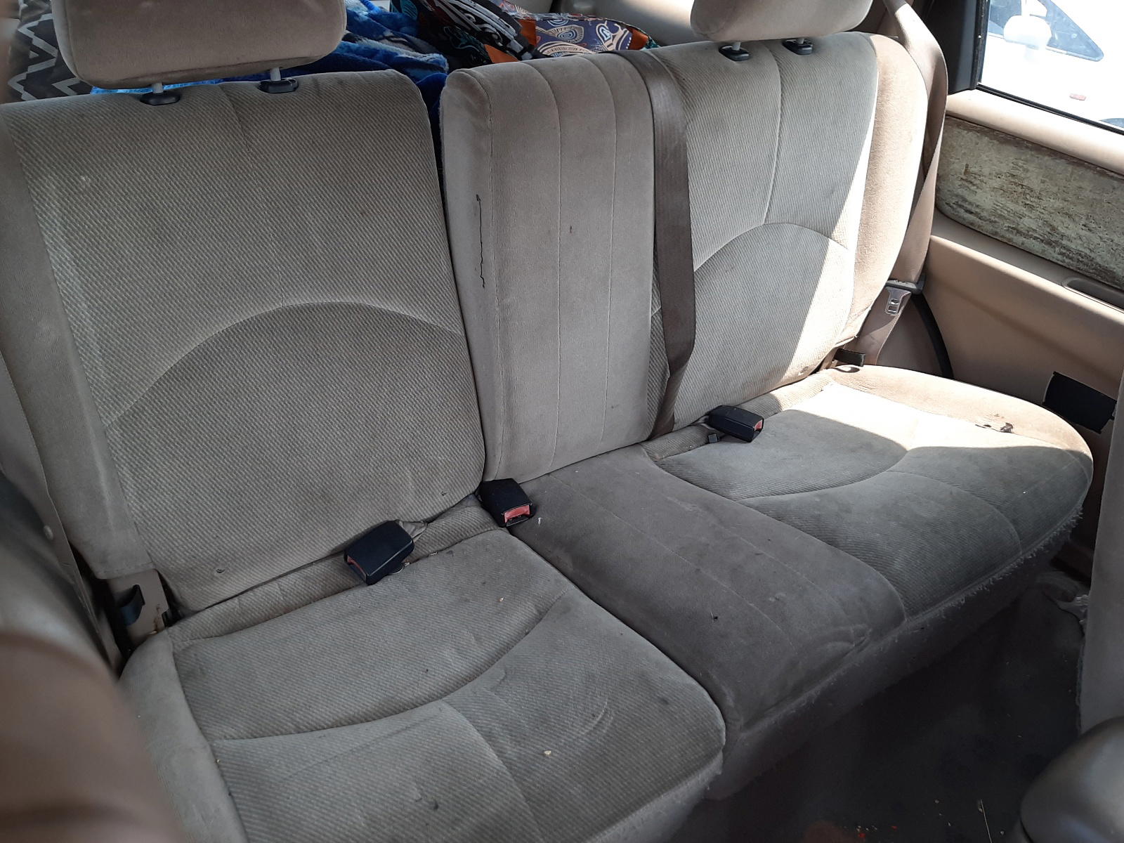 Photo 6 from auction – 2001 MAZDA TRIBUTE LX with VIN 4F2CU081X1KM50341