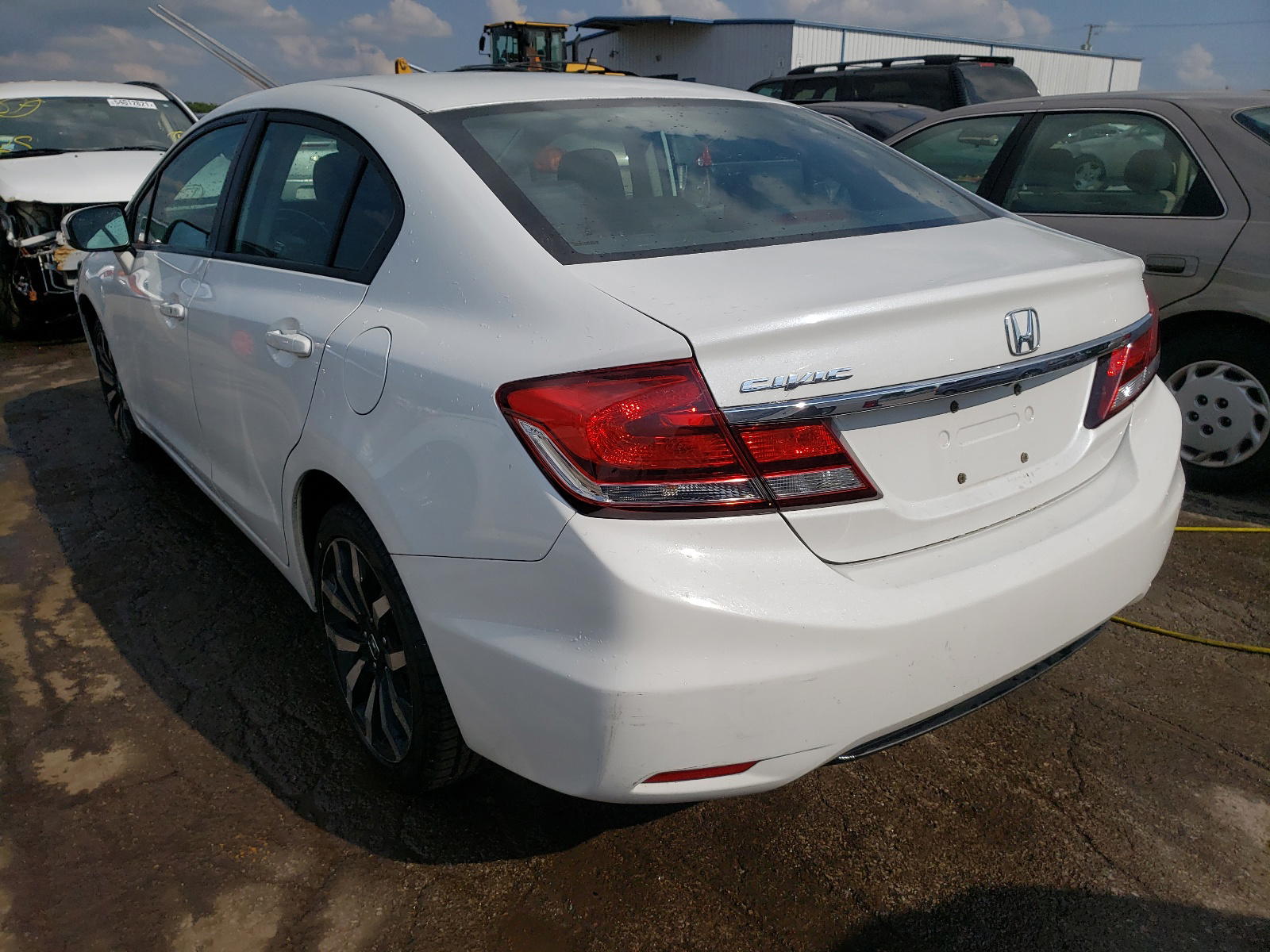 Photo 3 from auction – 2014 HONDA CIVIC EXL with VIN 19XFB2F98EE010053