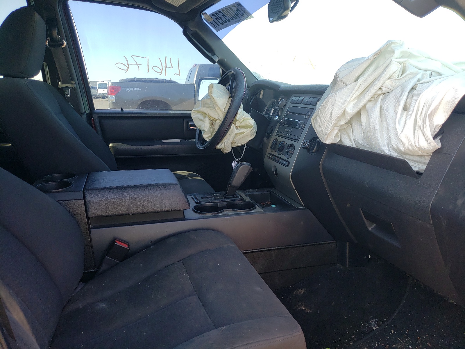 Zdjęcie 5 z aukcji – 2009 FORD EXPEDITION z VIN 1FMFU15569LA08233