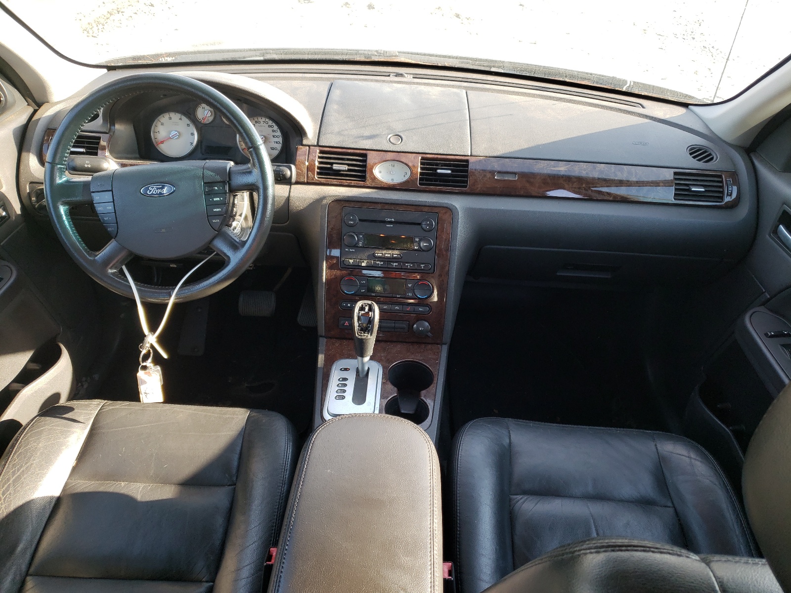 Photo 9 from auction – 2005 FORD FIVE HUNDR with VIN 1FAFP25185G131300