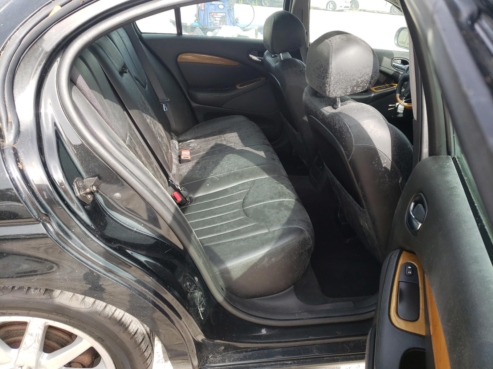 Photo 6 from auction – 2000 JAGUAR S-TYPE with VIN SAJDA01C0YFL76294