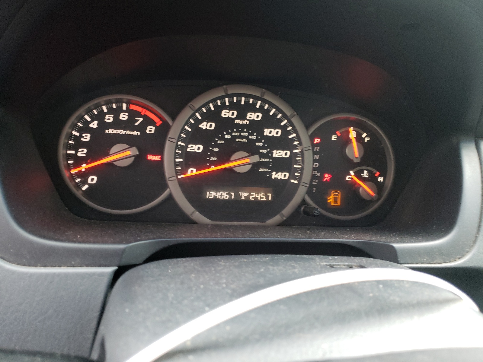 Photo 8 from auction – 2006 HONDA PILOT LX with VIN 2HKYF18106H552940