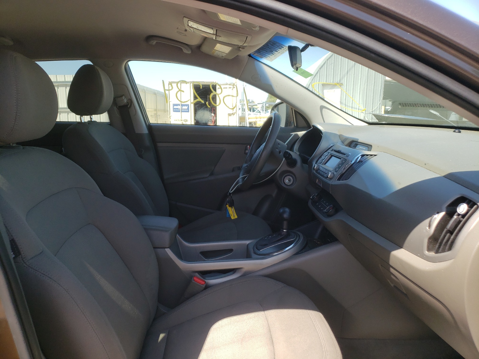 Photo 5 from auction – 2011 KIA SPORTAGE L with VIN KNDPB3A29B7024091