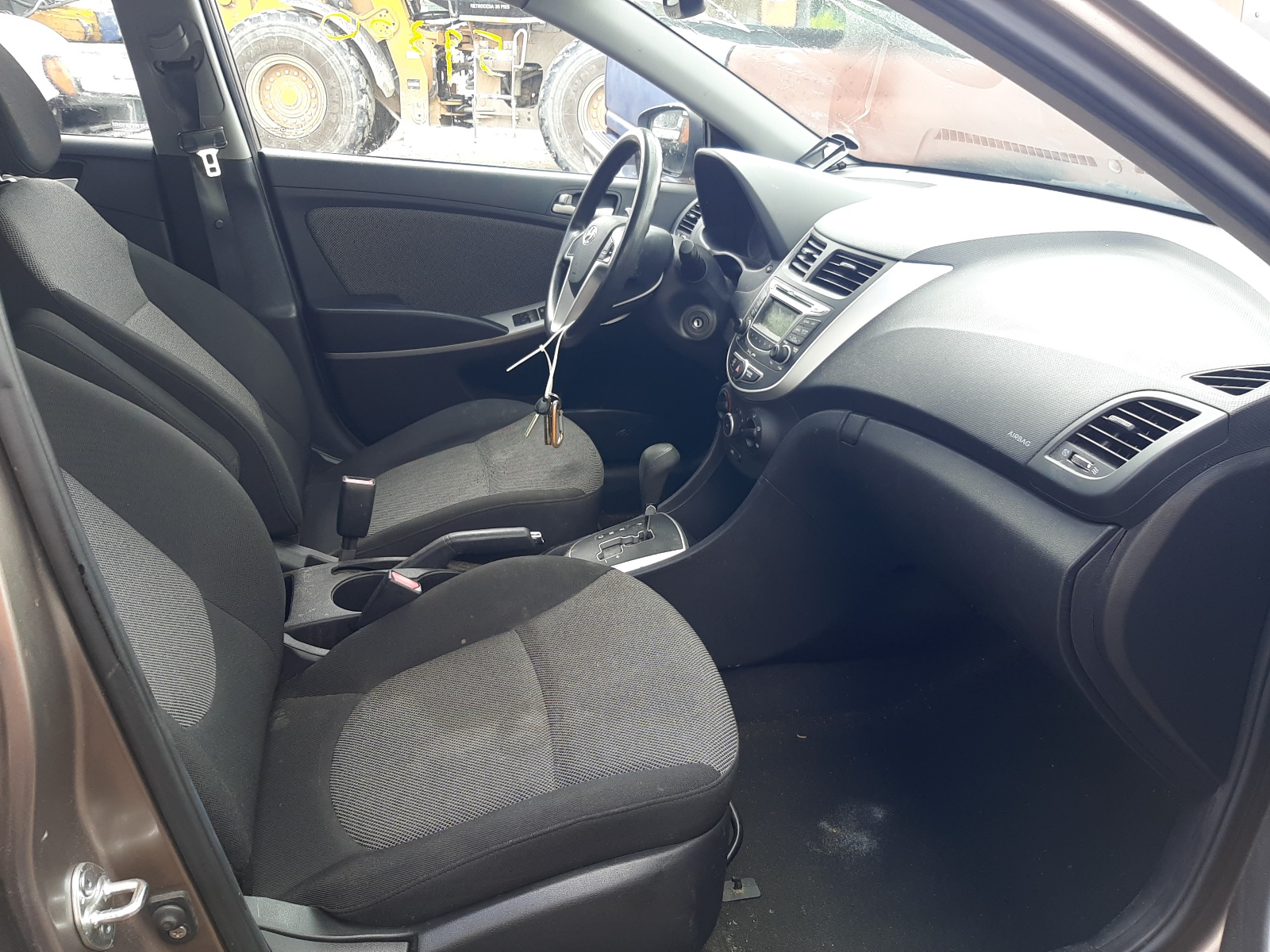 Photo 5 from auction – 2012 HYUNDAI ACCENT GLS with VIN KMHCT5AE8CU046017