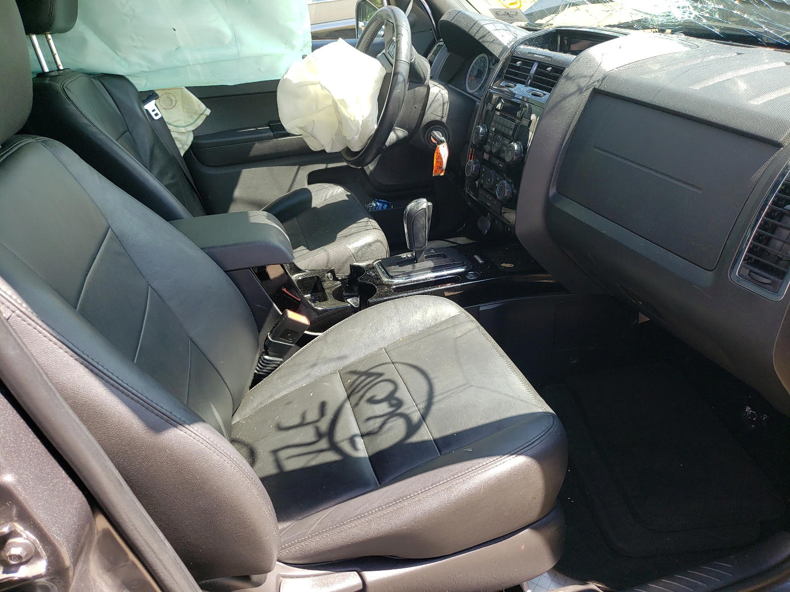 Photo 5 from auction – 2012 FORD ESCAPE LIM with VIN 1FMCU9EG9CKB70115