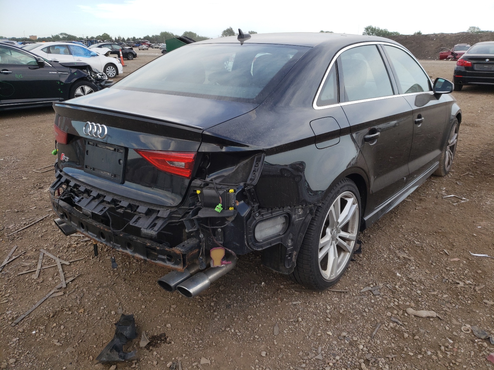 Zdjęcie 4 z aukcji – 2016 AUDI S3 PREMIUM z VIN WAUB1GFF9G1118222