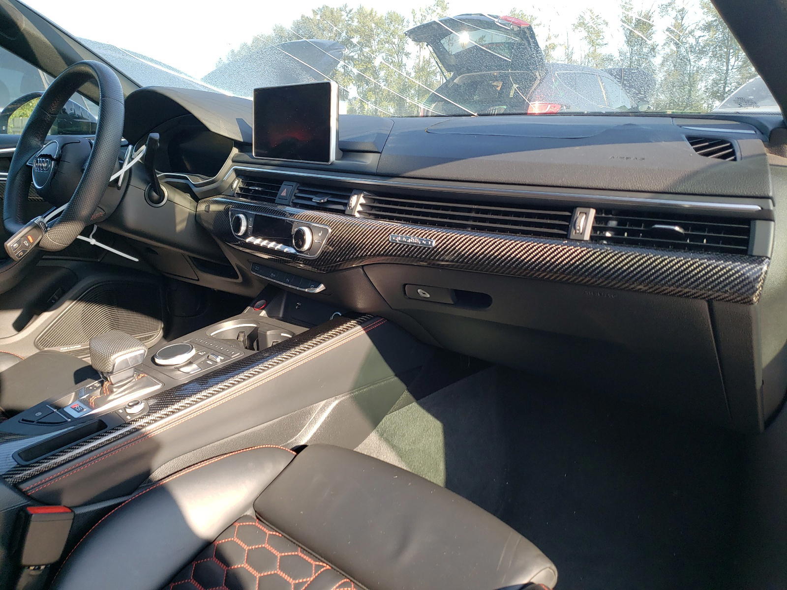 Photo 9 from auction – 2019 AUDI RS5 with VIN WUABWCF59KA901184