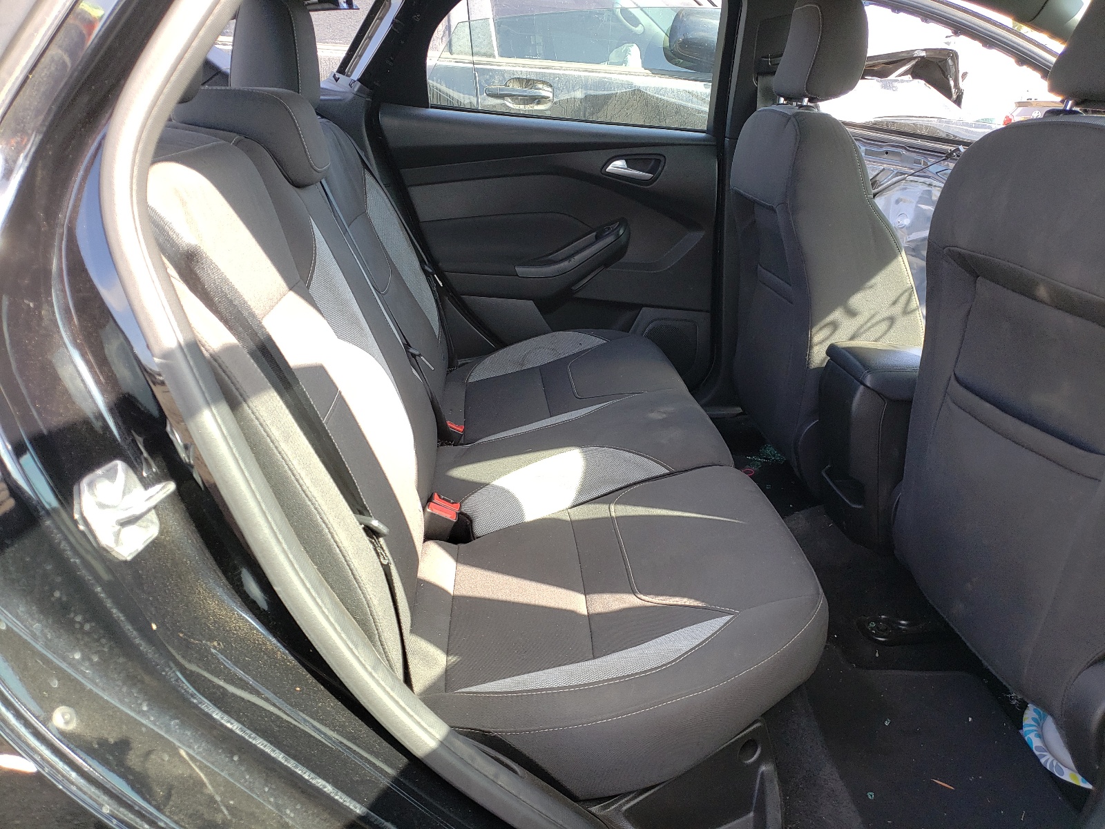 صورة رقم 6 من المزاد - 2016 FORD FOCUS ST مع VIN 1FADP3L92GL282682