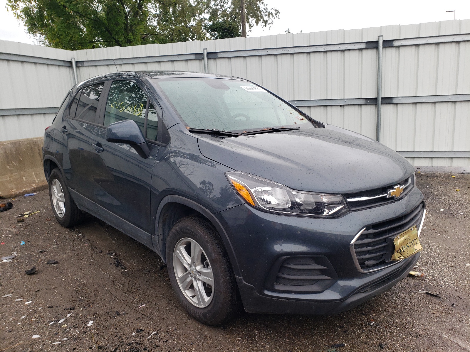 CHEVROLET TRAX LS 2021 with VIN KL7CJNSB9MB303176 - Photo from auction