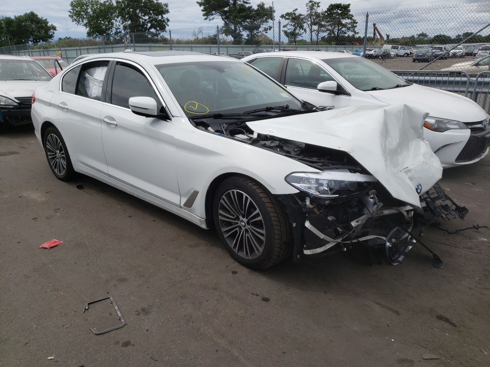 BMW 530 XI 2017 with VIN WBAJA7C38HG903755 - Photo from auction