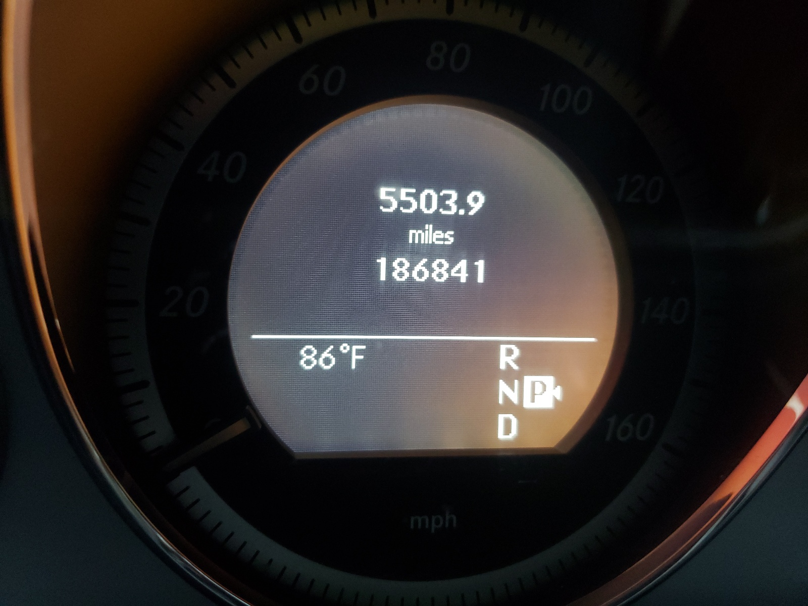 Photo 8 from auction – 2011 MERCEDES-BENZ E 350 4MAT with VIN WDDHF8HB9BA412698