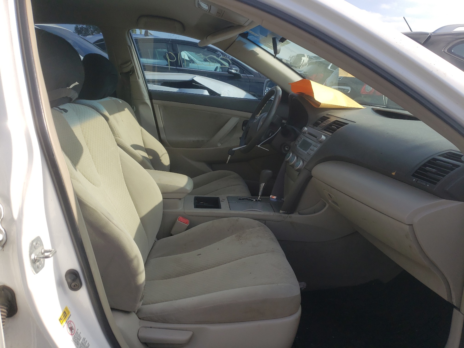 Photo 5 from auction – 2007 TOYOTA CAMRY CE with VIN 4T1BE46K67U550683