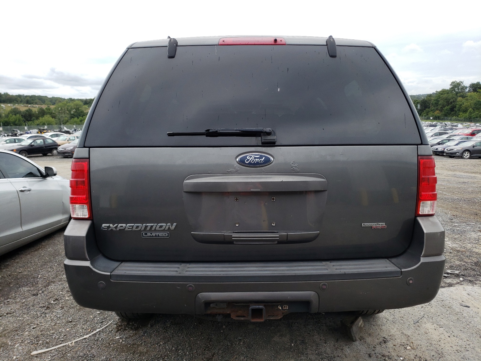 Photo 9 from auction – 2005 FORD EXPEDITION with VIN 1FMFU20585LA66268