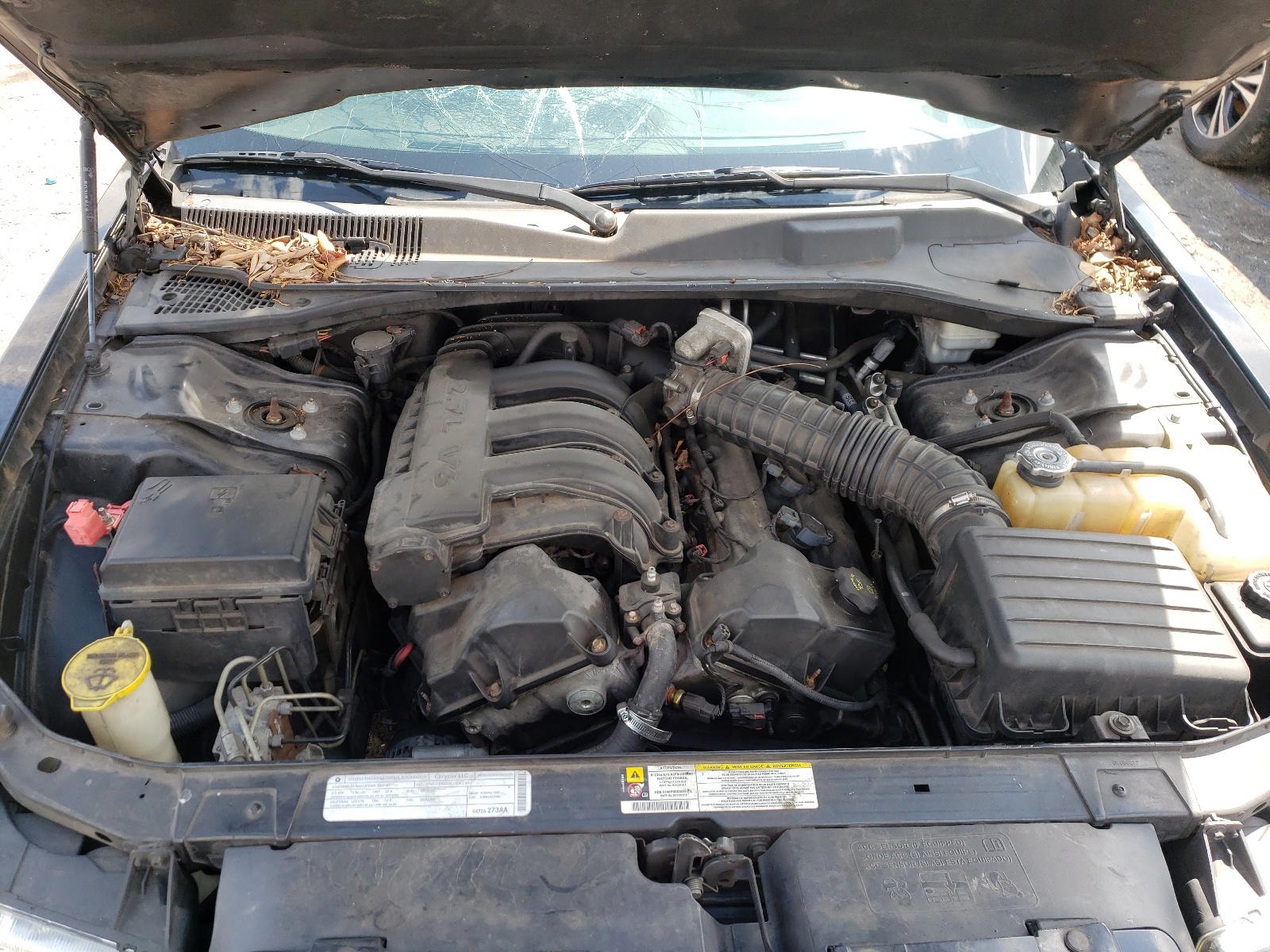 Photo 7 from auction – 2009 CHRYSLER 300 LX with VIN 2C3KA43D69H565751