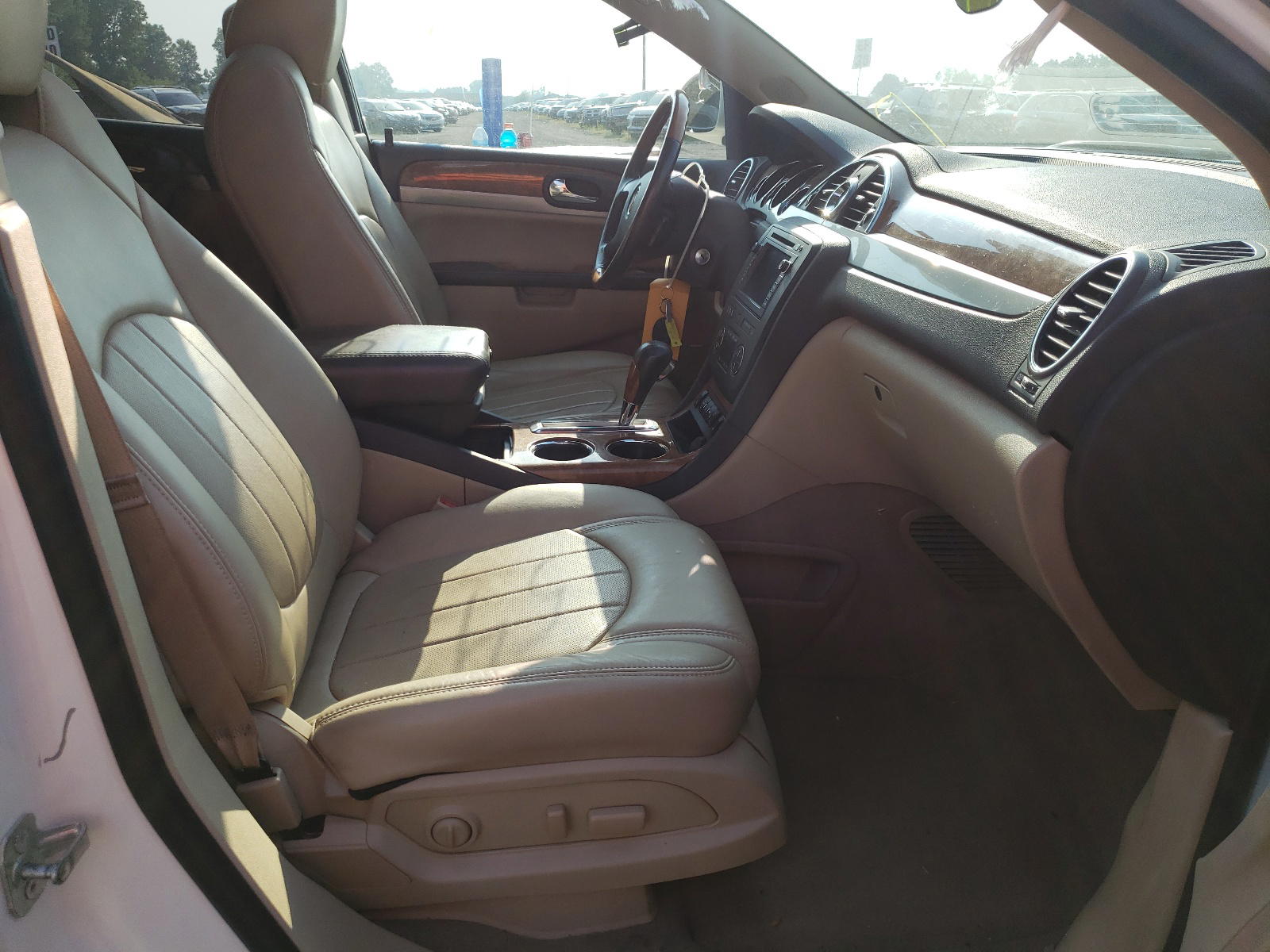 Photo 5 from auction – 2012 BUICK ENCLAVE with VIN 5GAKRDED8CJ359906