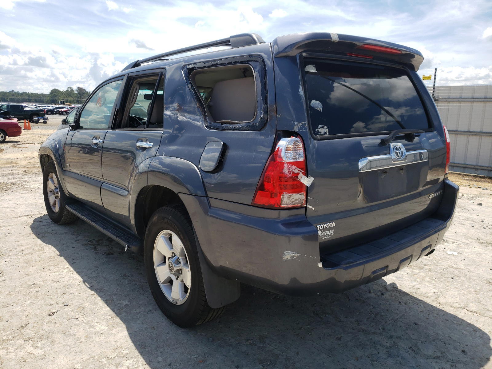 Photo 3 from auction – 2006 TOYOTA 4RUNNER SR with VIN JTEZU14R760073509