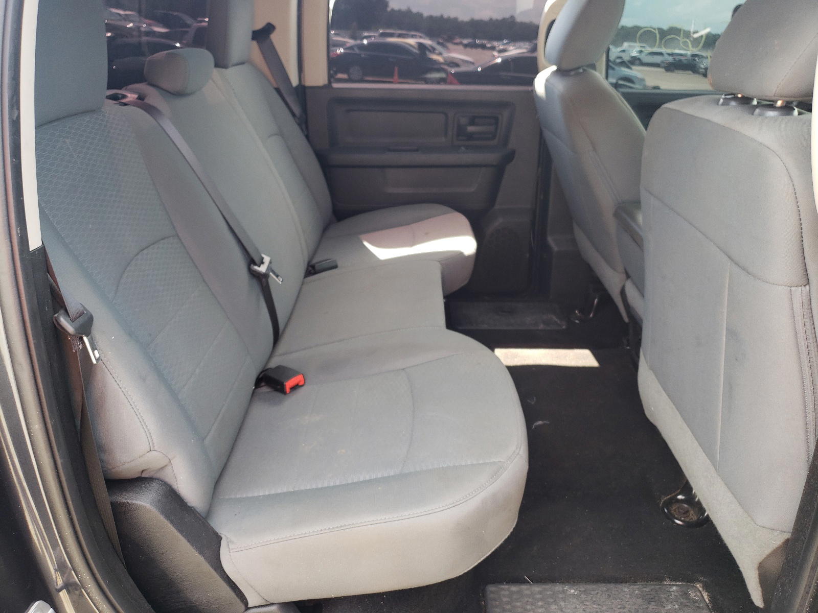 Photo 6 from auction – 2015 RAM 1500 ST with VIN 1C6RR6KT7FS779621