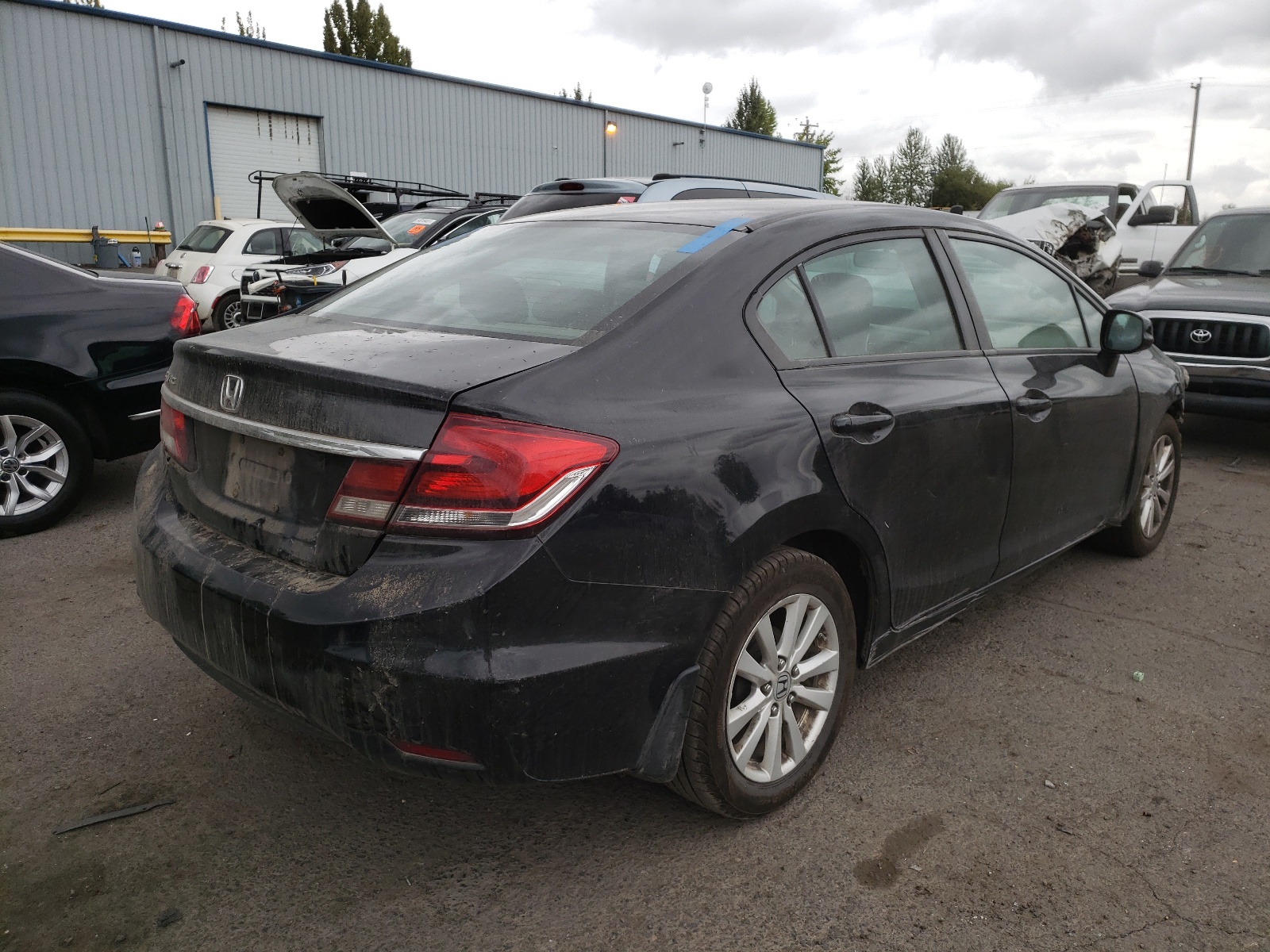 Photo 4 from auction – 2013 HONDA CIVIC LX with VIN 2HGFB2F51DH560857
