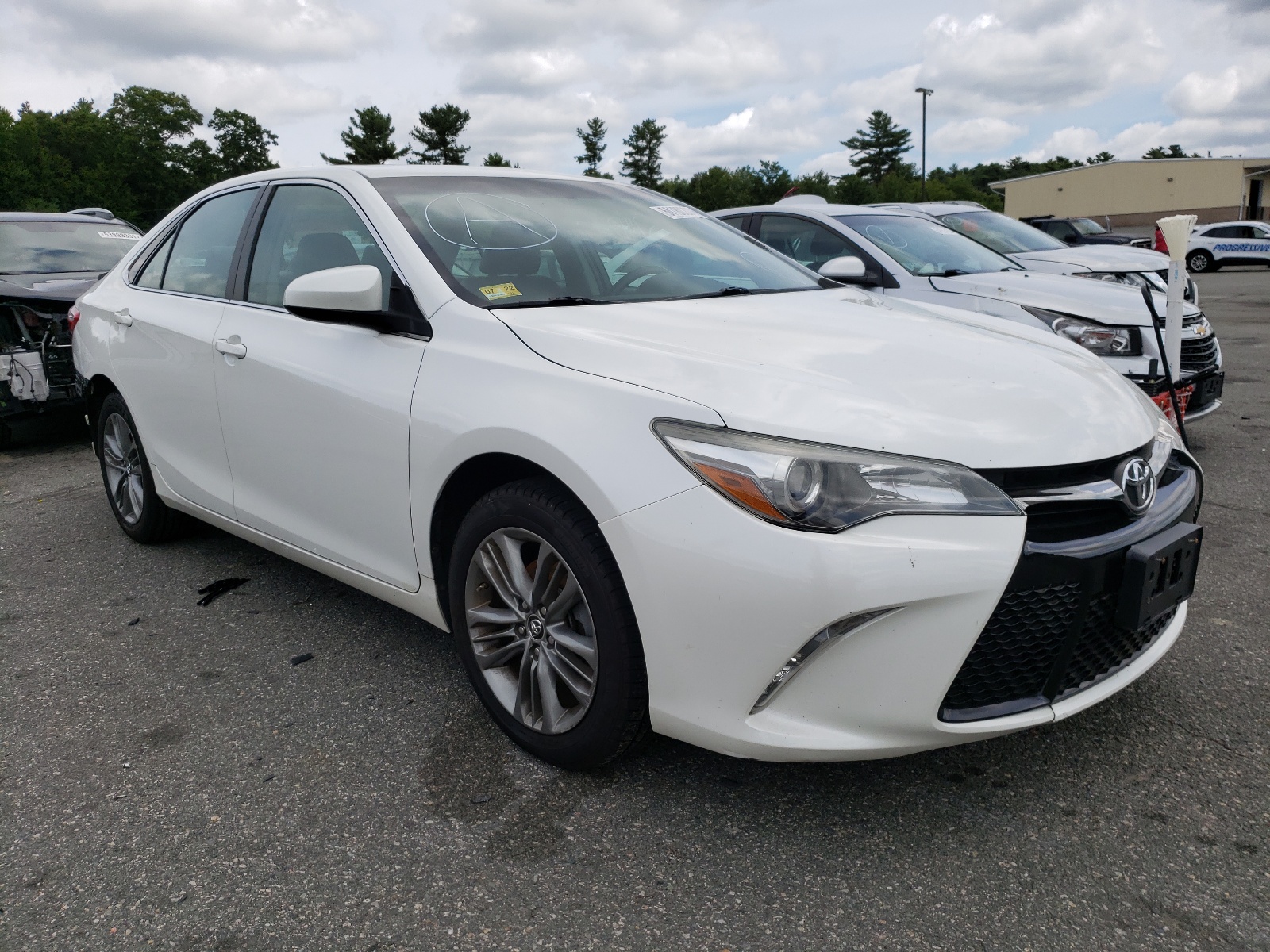 Zdjęcie 1 z aukcji – 2015 TOYOTA CAMRY LE z VIN 4T1BF1FK2FU033262