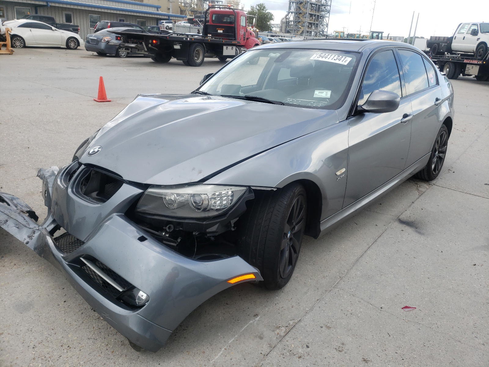 Photo 2 from auction – 2011 BMW 335 XI with VIN WBAPL5C53BA920449