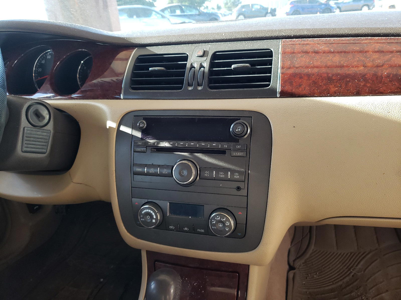 Photo 9 from auction – 2008 BUICK LUCERNE CX with VIN 1G4HD57238U180649