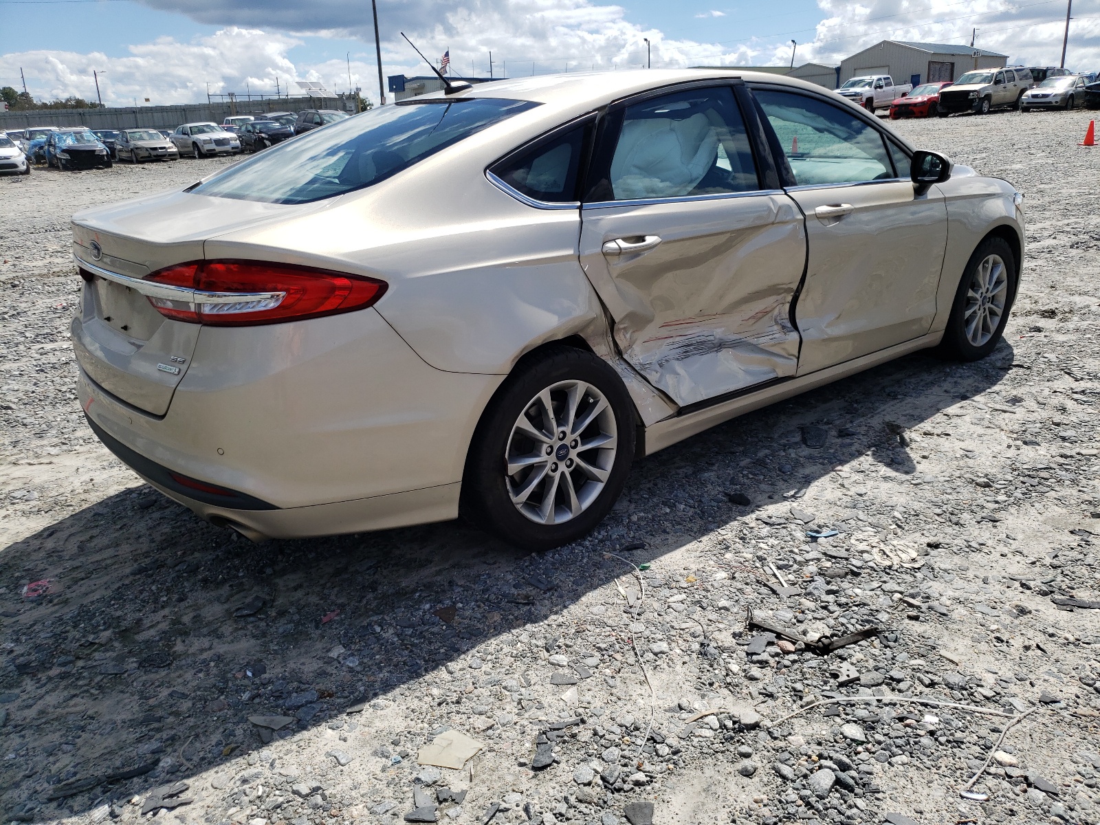 Photo 4 from auction – 2017 FORD FUSION SE with VIN 3FA6P0HD0HR362554