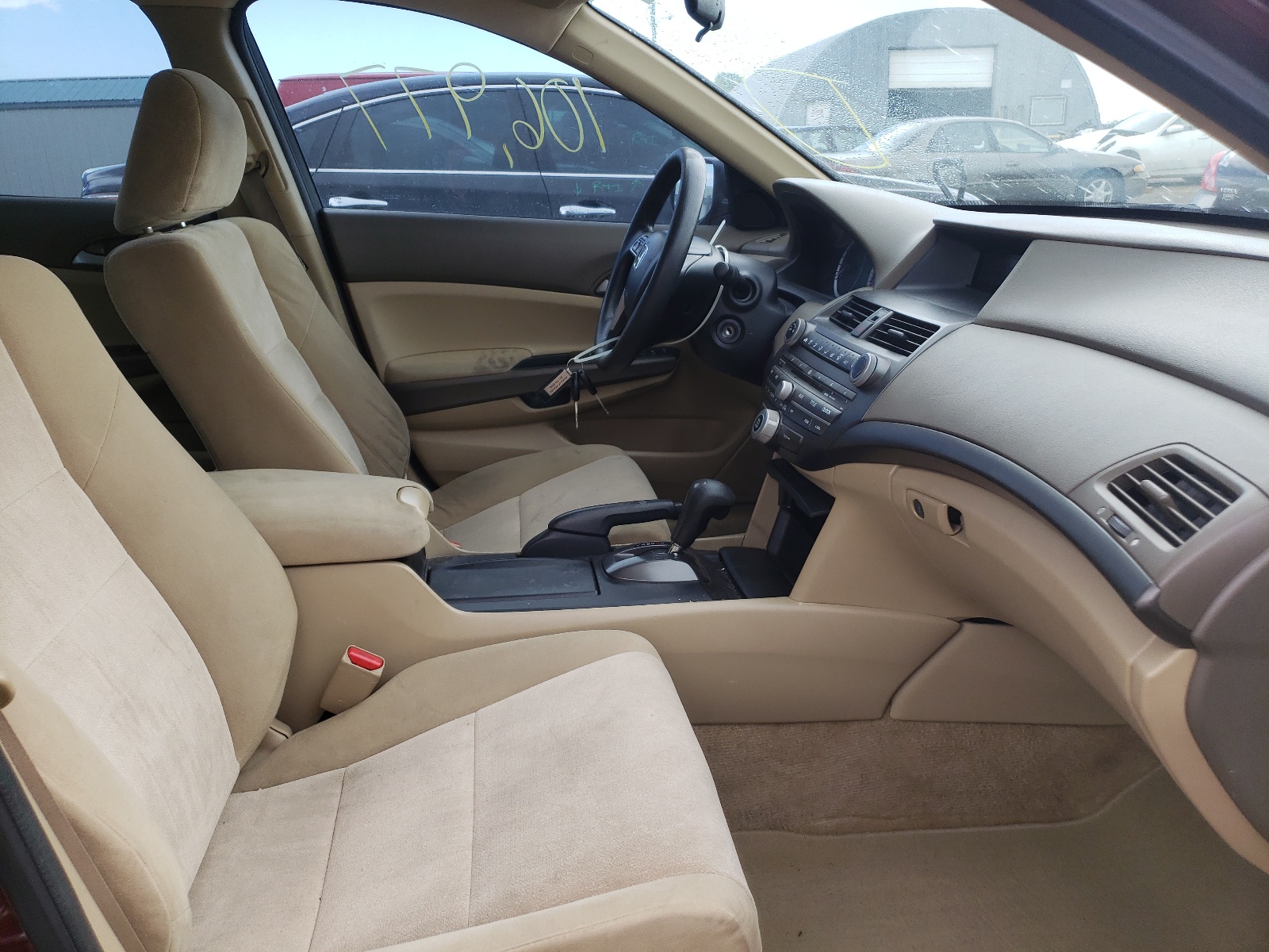 Photo 5 from auction – 2010 HONDA ACCORD LXP with VIN 1HGCP2F44AA150334