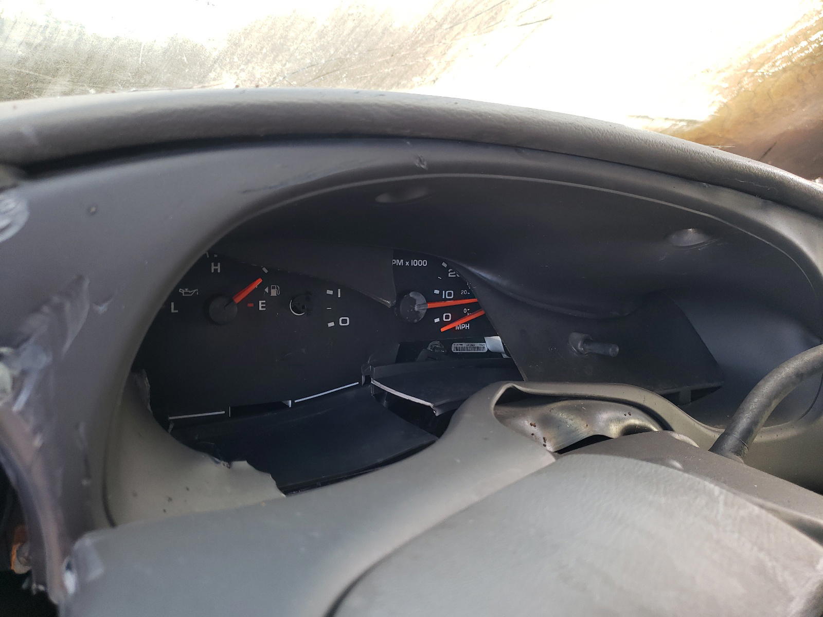 Photo 8 from auction – 2007 FORD ECONOLINE with VIN 1FBSS31L97DB34641