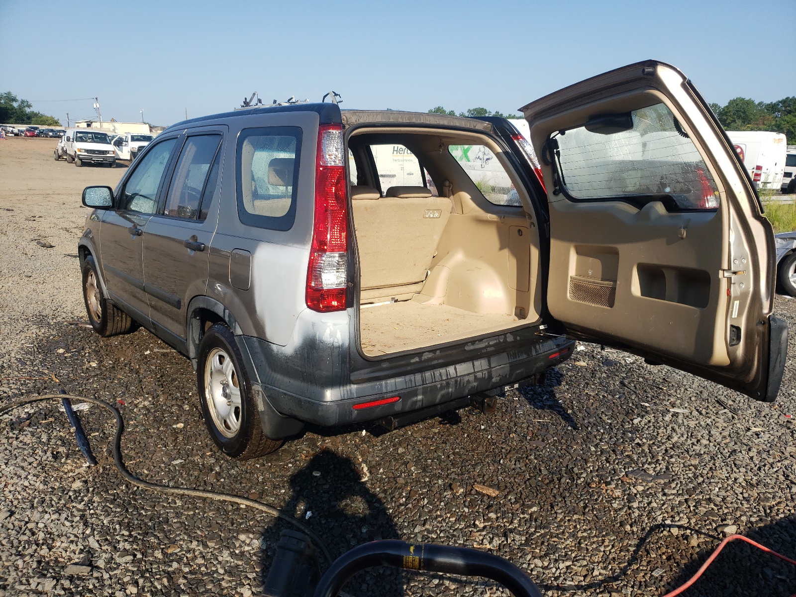 Photo 3 from auction – 2006 HONDA CR-V LX with VIN JHLRD78556C047197