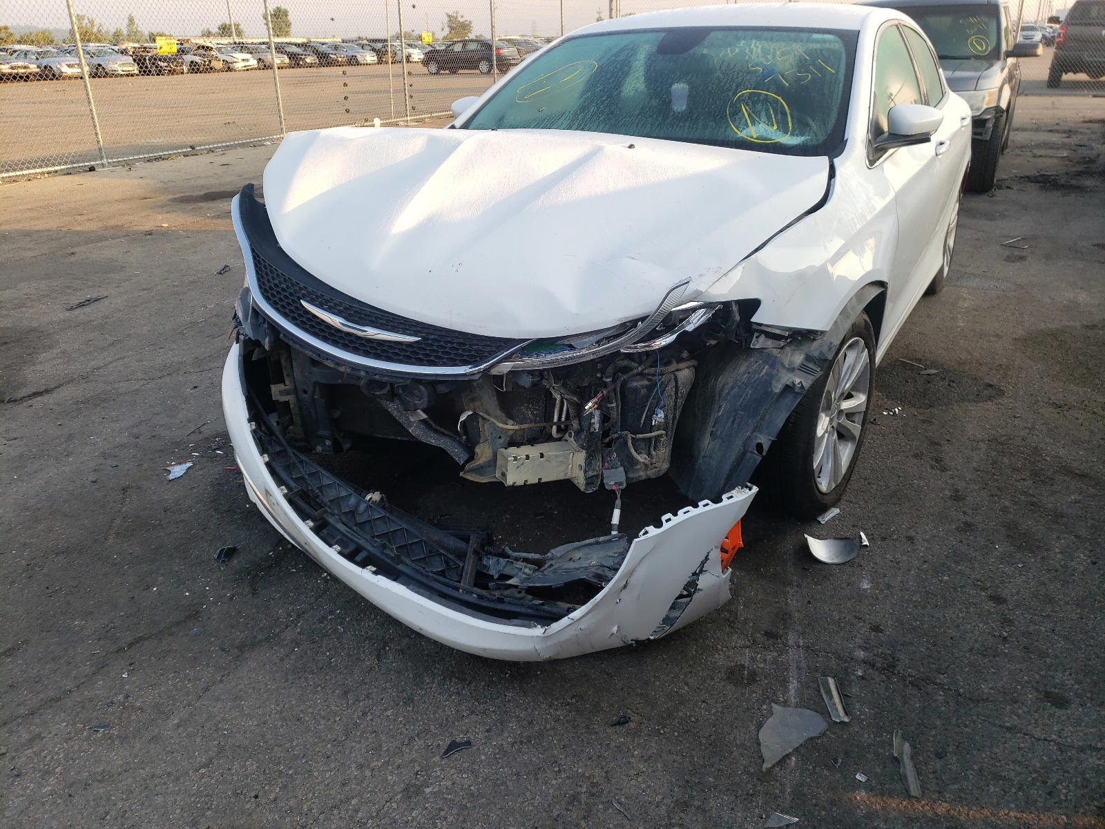 Photo 9 from auction – 2015 CHRYSLER 200 LIMITE with VIN 1C3CCCAB4FN719869