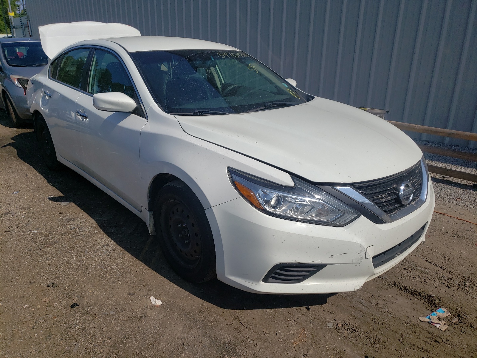 NISSAN ALTIMA 2.5 2017 with VIN 1N4AL3AP5HC221151 - Photo from auction