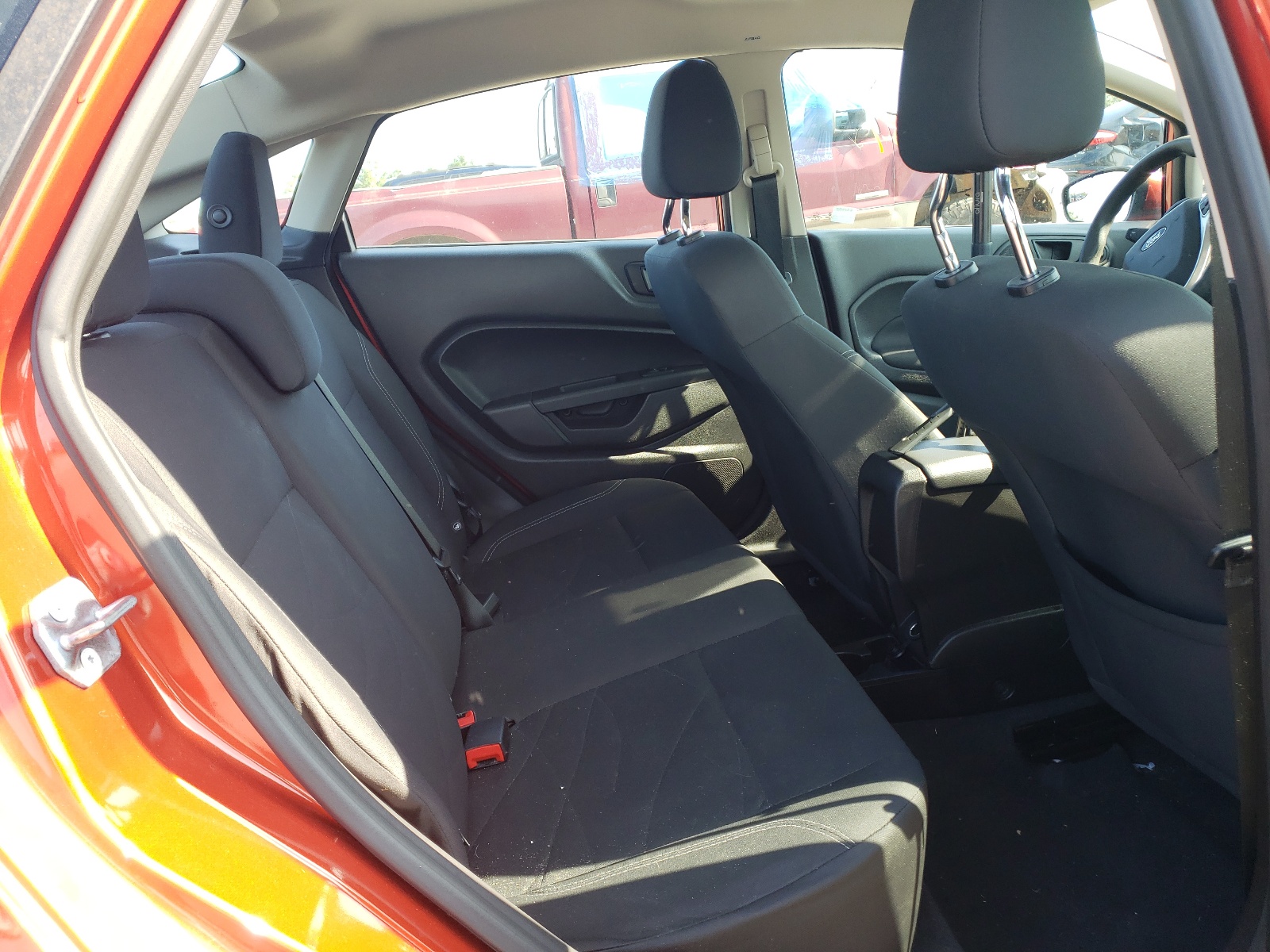 Photo 6 from auction – 2018 FORD FIESTA SE with VIN 3FADP4BJ2JM145040