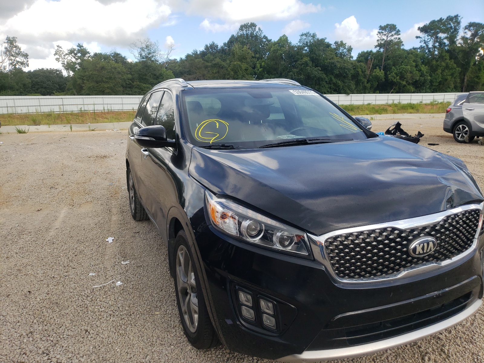 Photo 1 from auction – 2016 KIA SORENTO SX with VIN 5XYPK4A14GG030887
