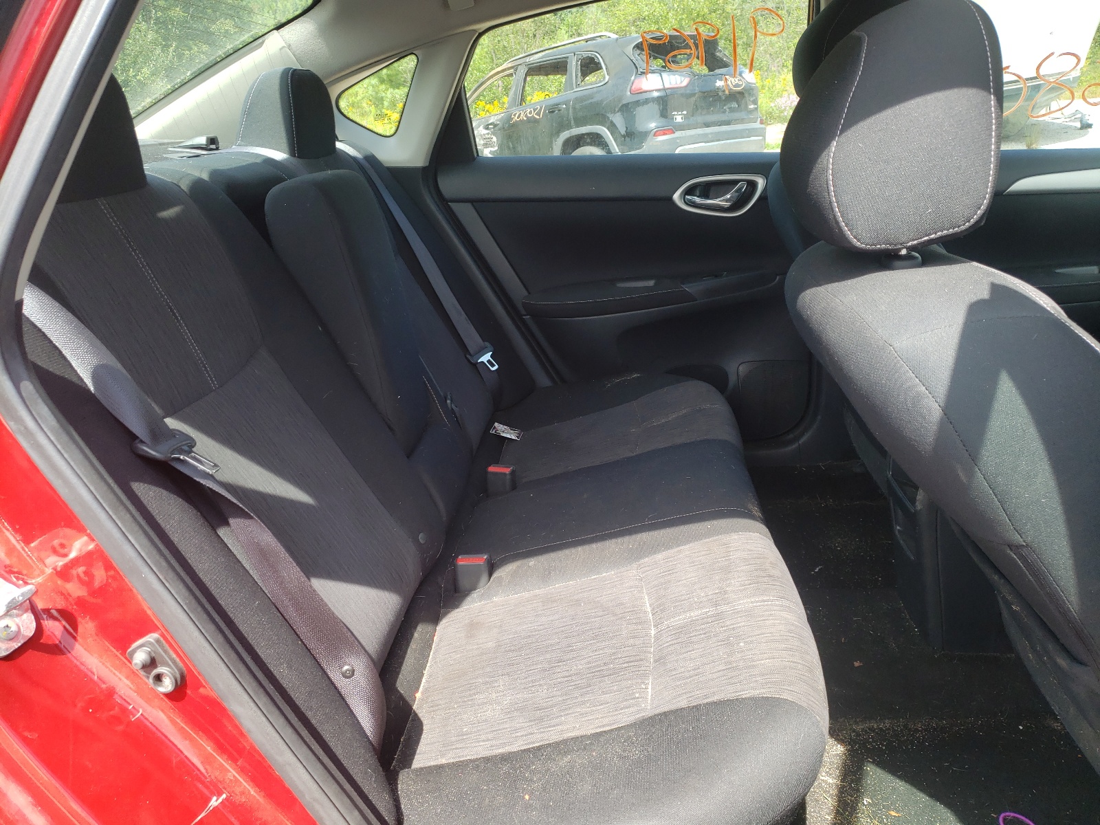 Photo 6 from auction – 2014 NISSAN SENTRA S with VIN 3N1AB7AP2EY263576