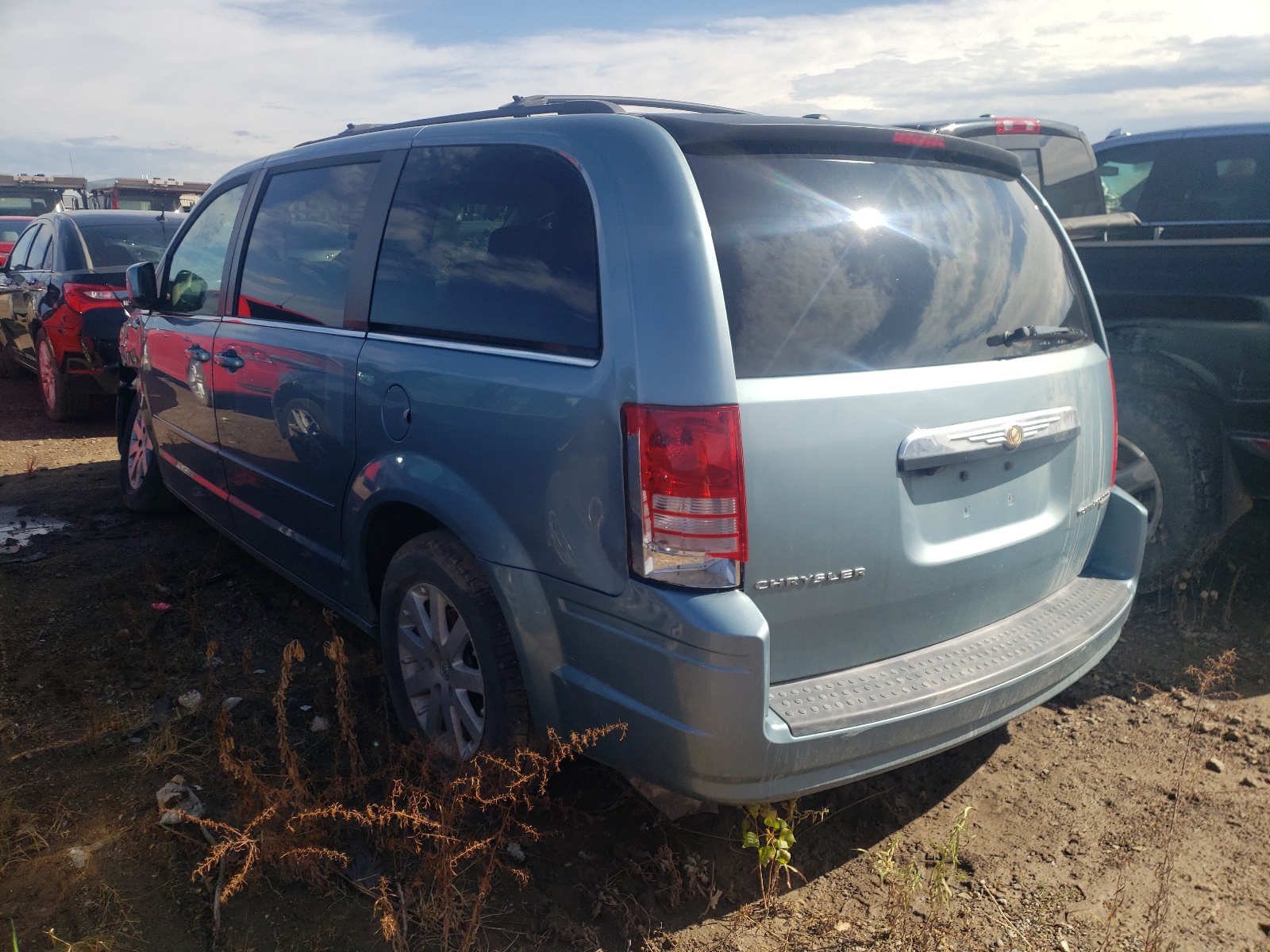 Photo 3 from auction – 2008 CHRYSLER TOWN & COU with VIN 2A8HR54P78R673133