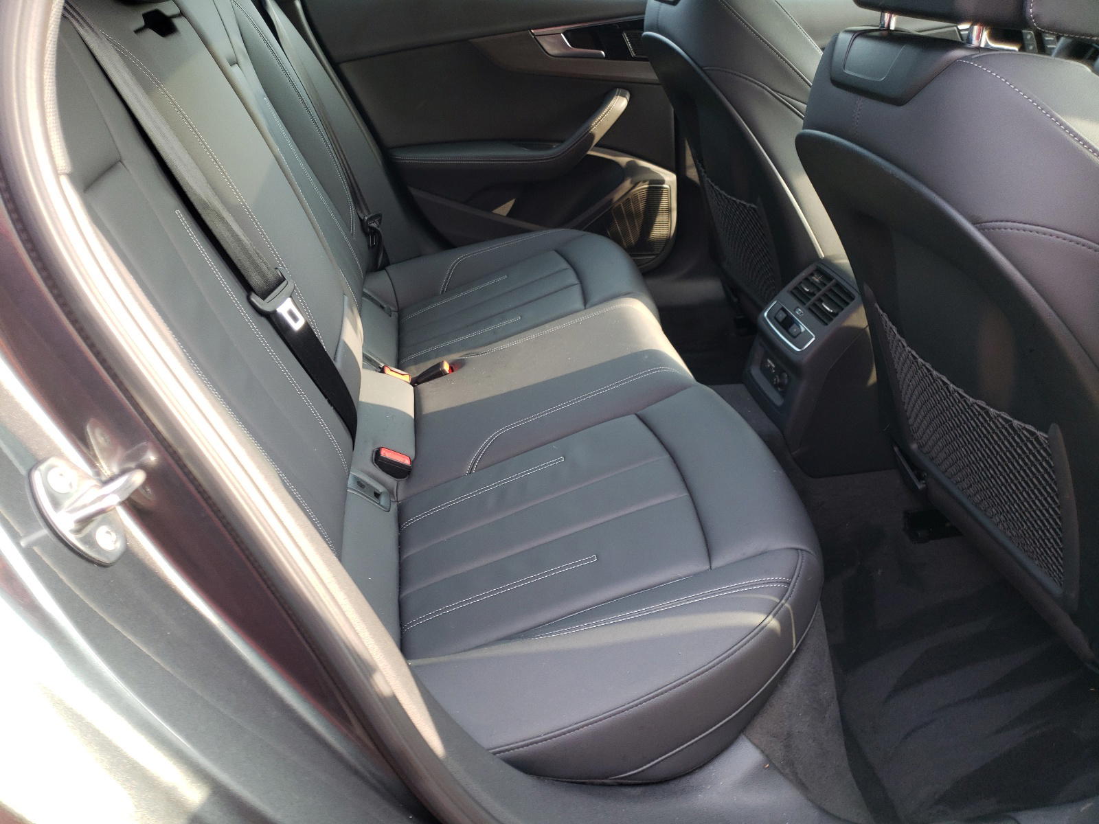 Photo 6 from auction – 2021 AUDI A4 PREMIUM with VIN WAUEAAF44MA030909
