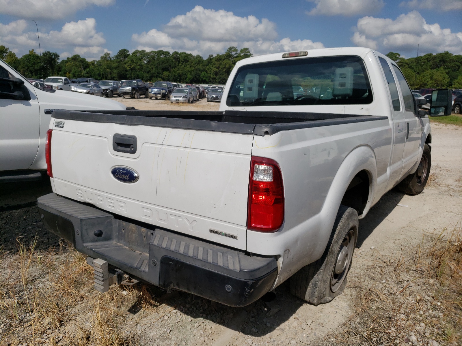 Photo 4 from auction – 2015 FORD F250 SUPER with VIN 1FT7X2A66FEB56323