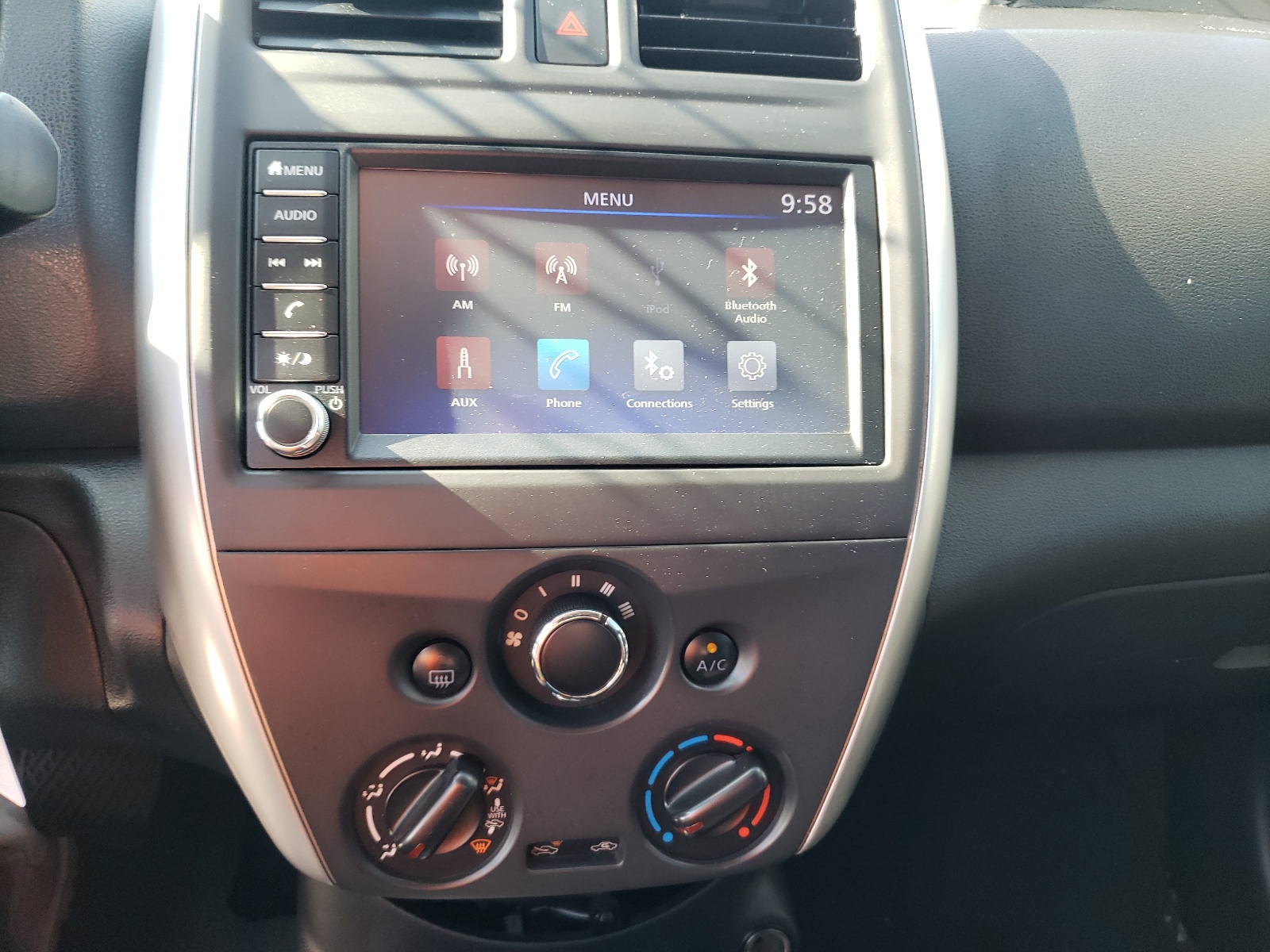 Photo 9 from auction – 2019 NISSAN VERSA S with VIN 3N1CN7APXKL845062