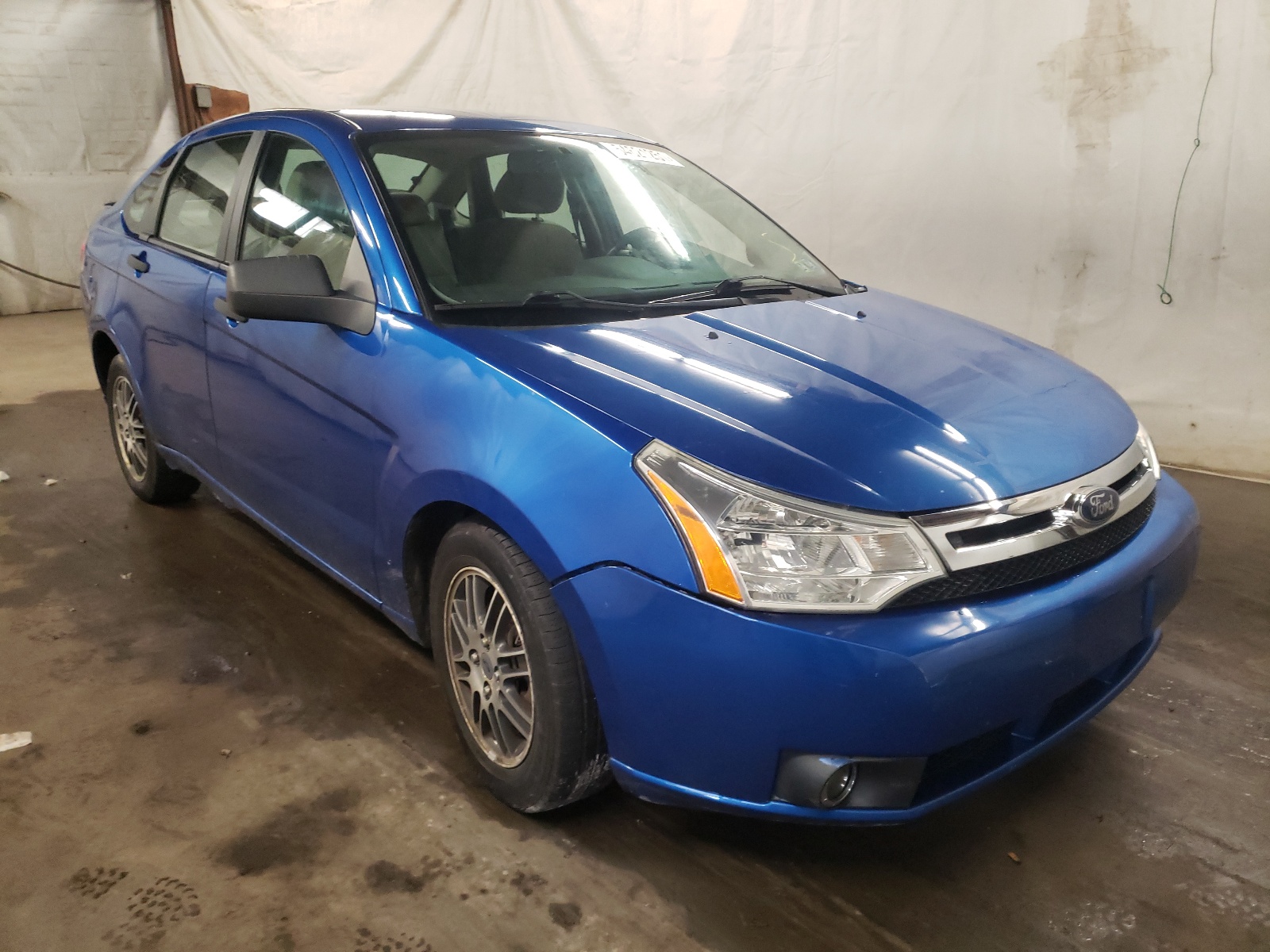 FORD FOCUS SE 2010 with VIN 1FAHP3FN1AW108019 - Photo from auction