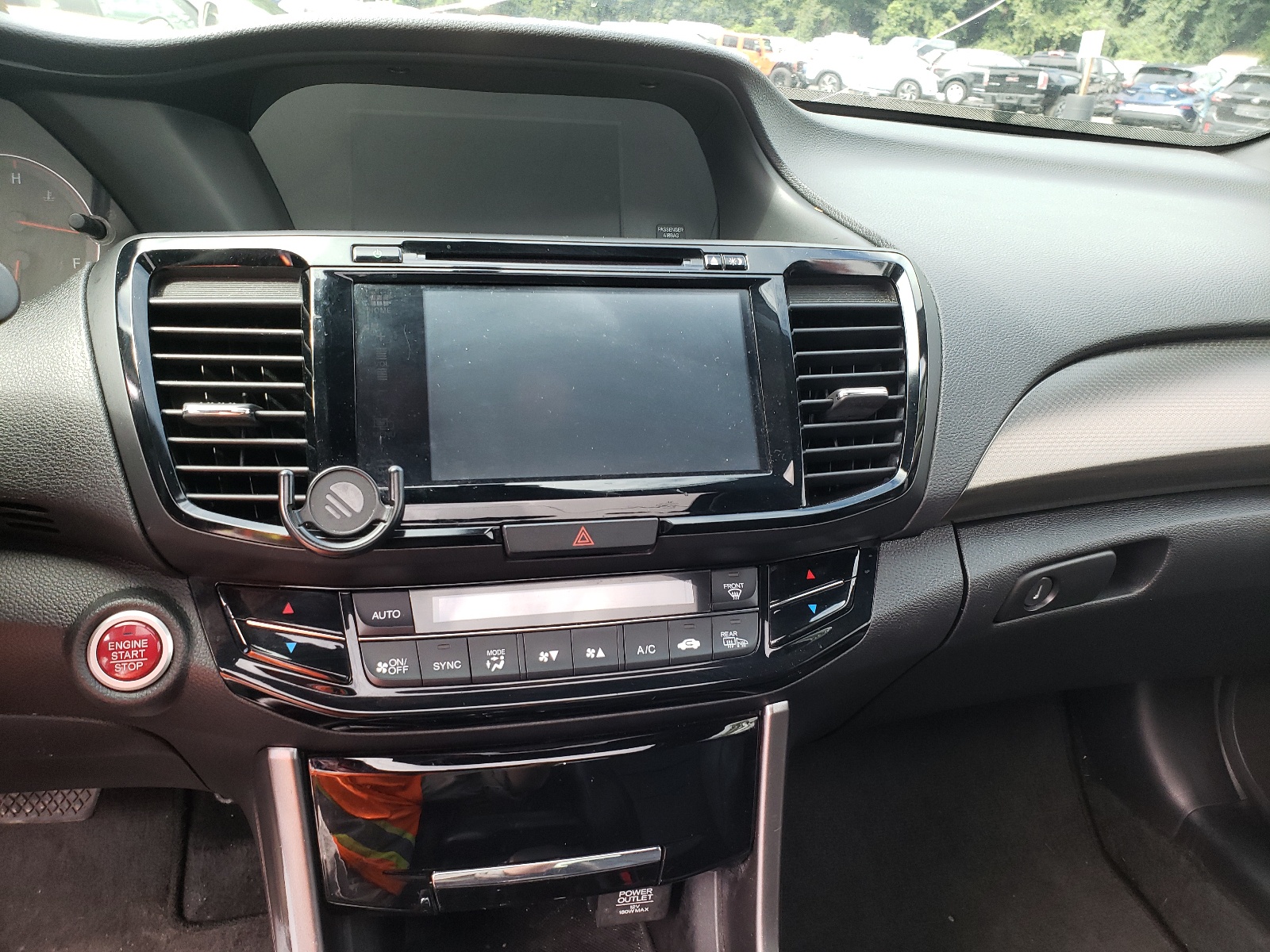 Photo 9 from auction – 2017 HONDA ACCORD EXL with VIN 1HGCT2B89HA001044