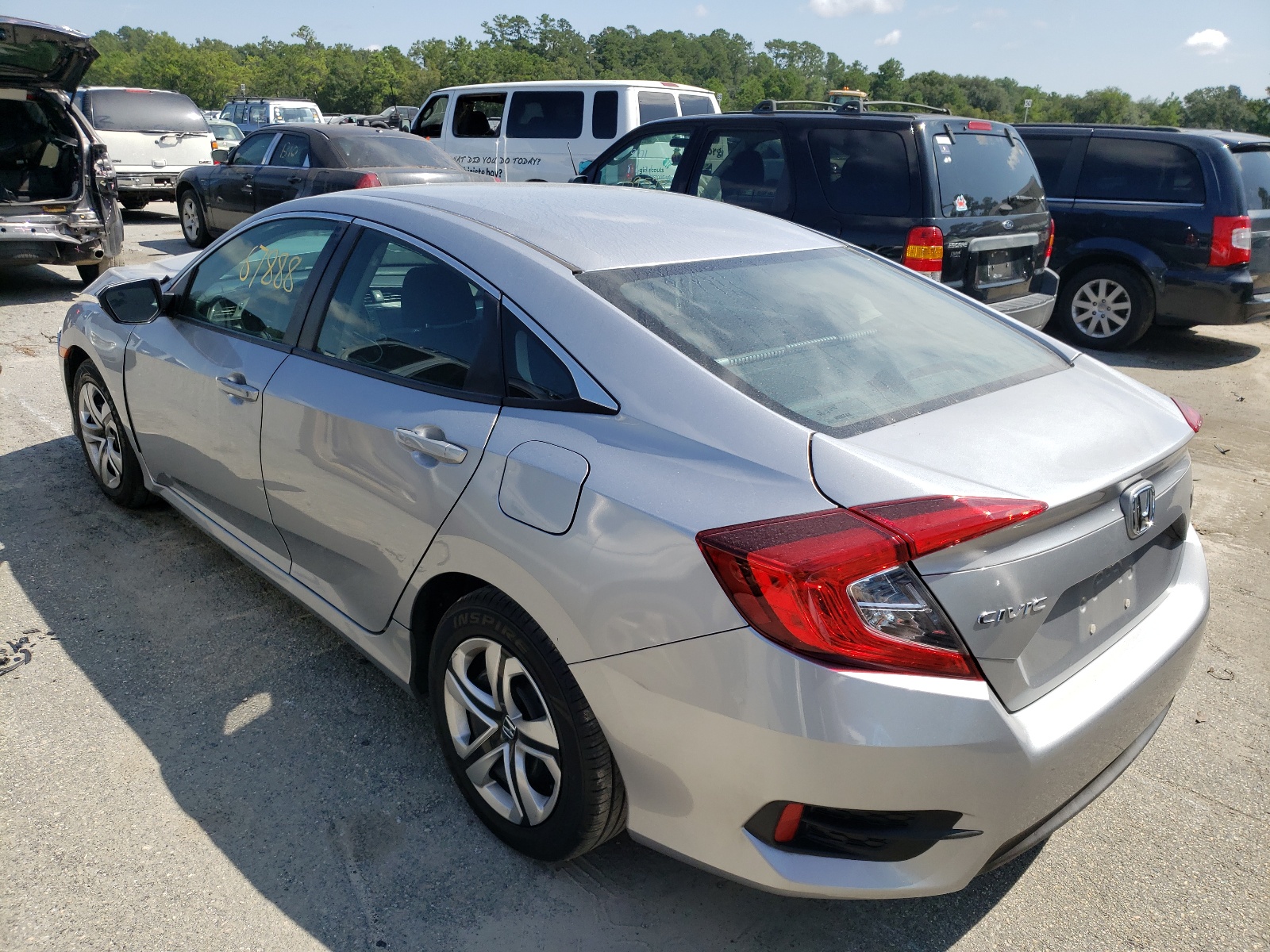 Photo 3 from auction – 2017 HONDA CIVIC LX with VIN 19XFC2F57HE047433