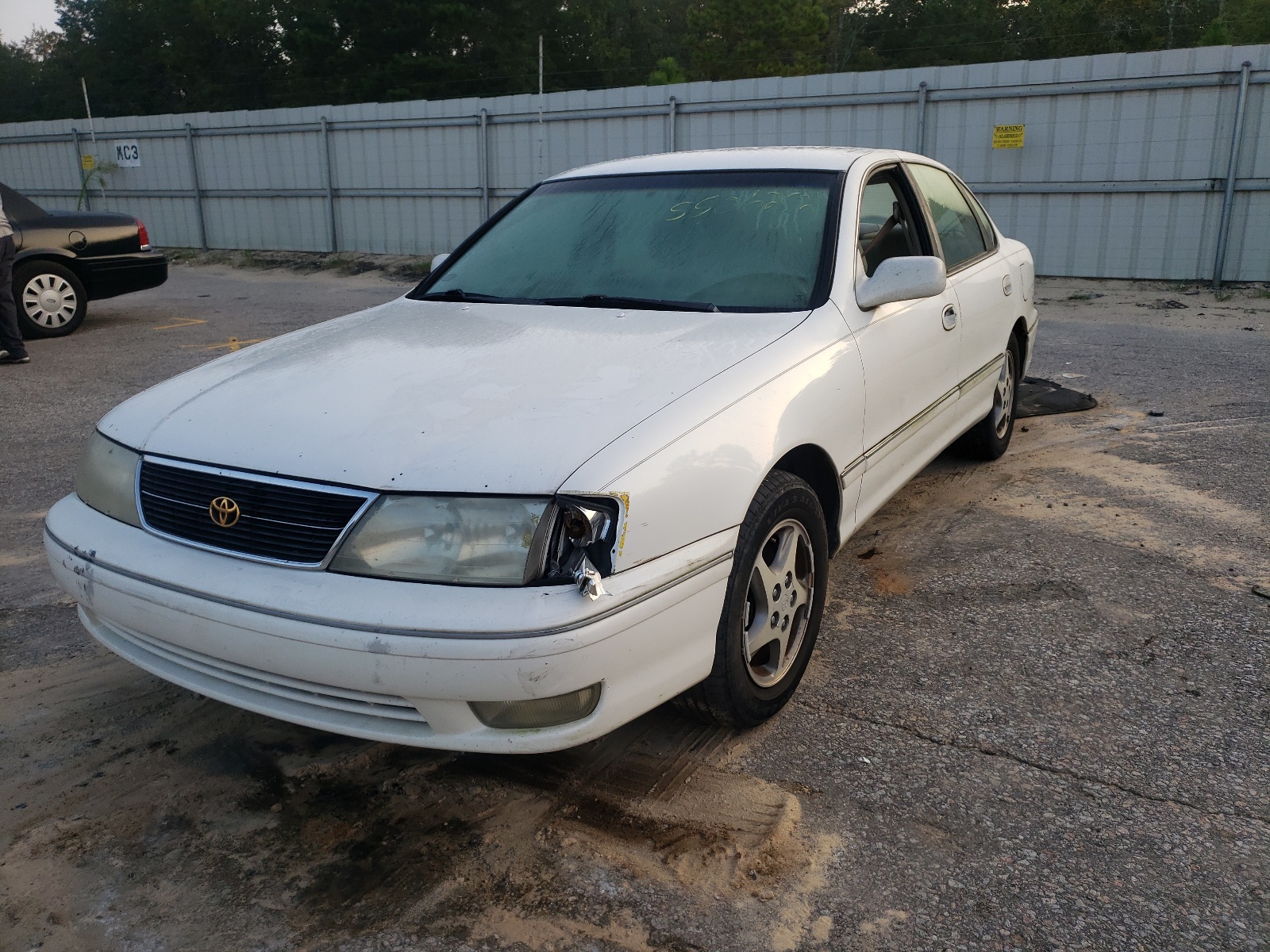 صورة رقم 2 من المزاد - 1998 TOYOTA AVALON مع VIN 4T1BF18B5WU244498