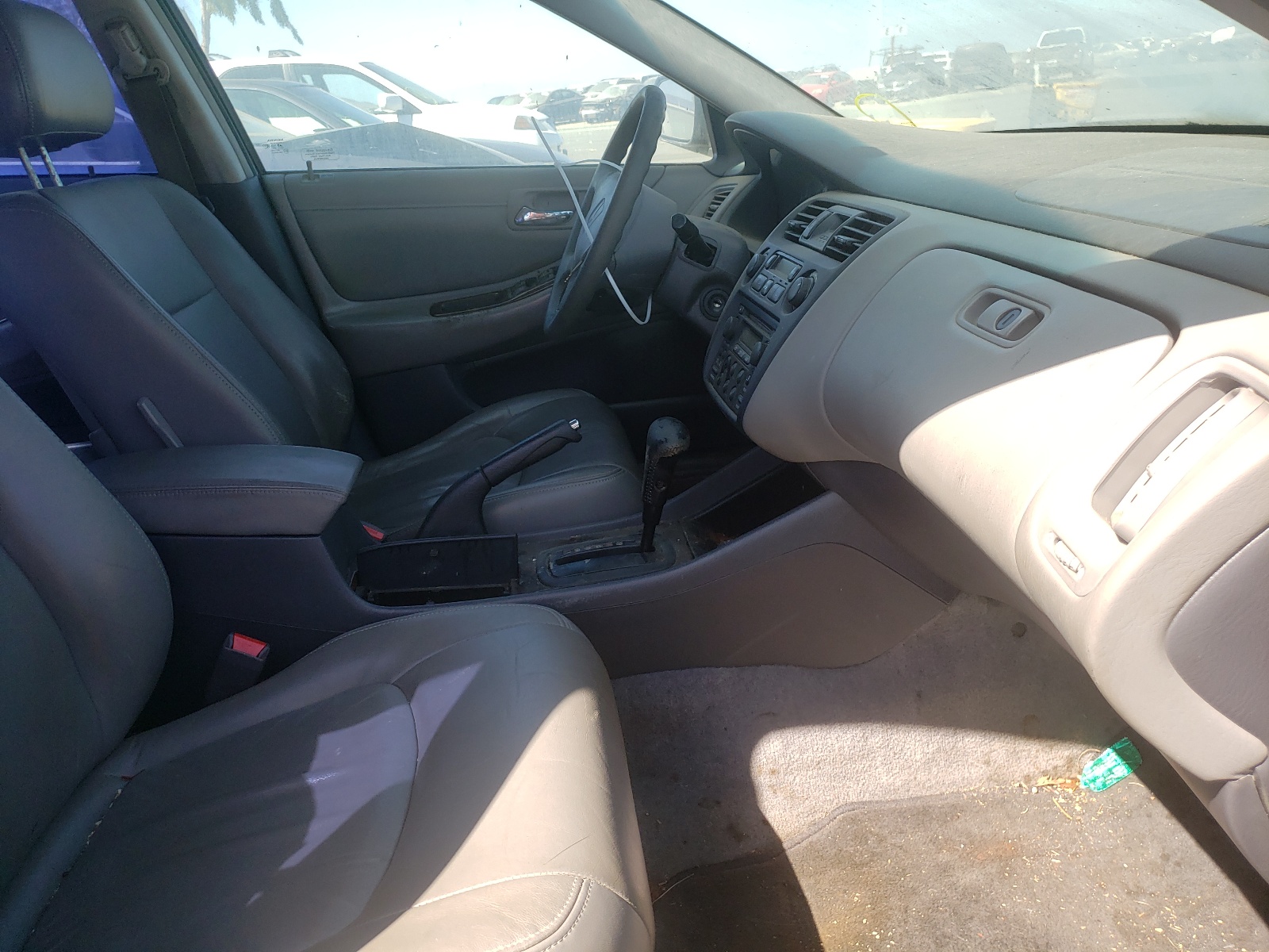 Photo 5 from auction – 2000 HONDA ACCORD EX with VIN 1HGCG1657YA018973