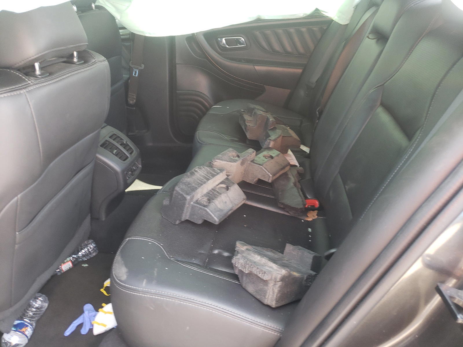 Photo 6 from auction – 2019 FORD TAURUS LIM with VIN 1FAHP2F87KG115489