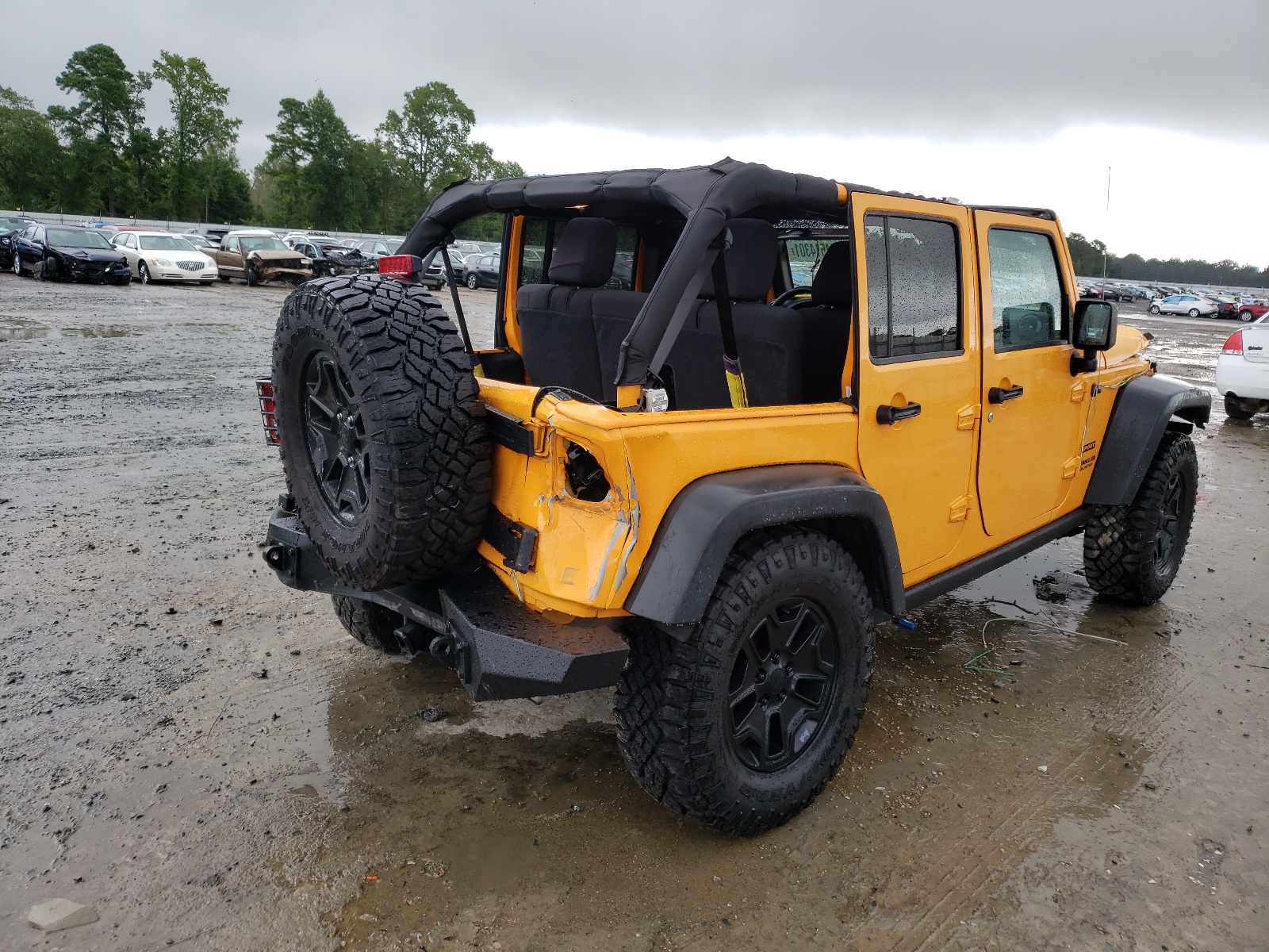 Photo 4 from auction – 2012 JEEP WRANGLER U with VIN 1C4BJWDG3CL129918